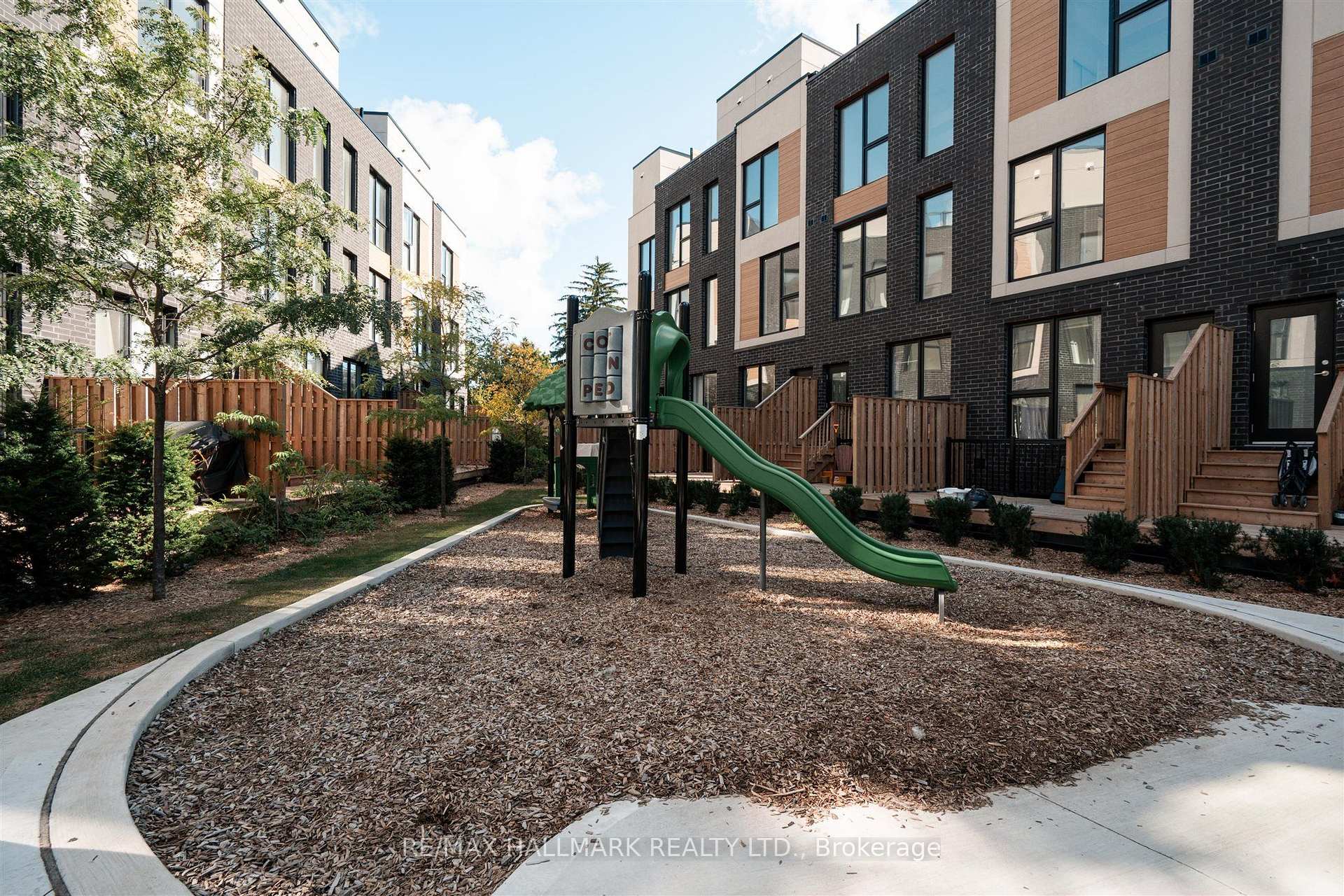 Photo 28 of Unit 13, 170 Clonmore Drive, Scarborough, Birchcliffe-Cliffside — HOMEH