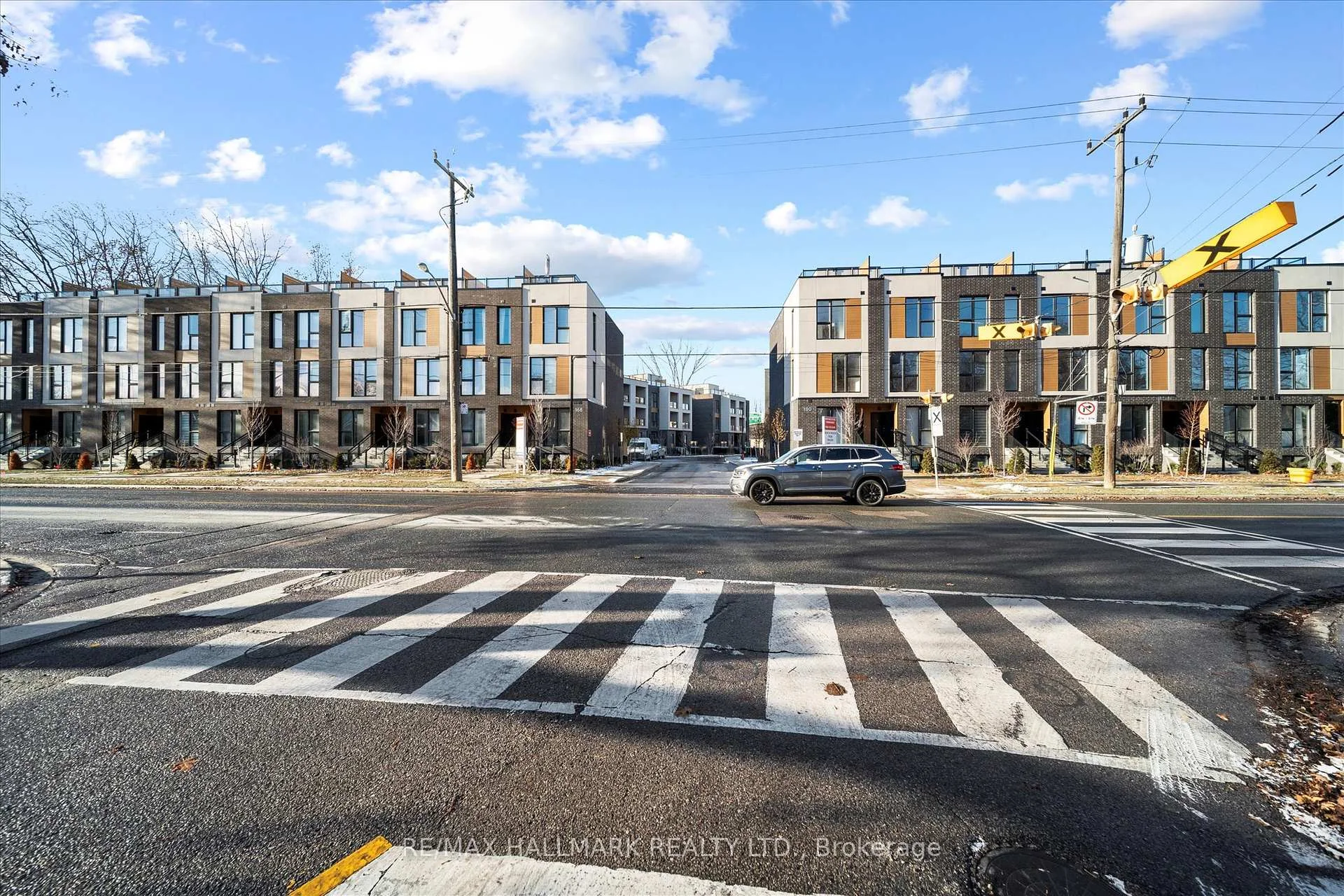 Photo 3 of Unit 13, 170 Clonmore Drive, Scarborough, Birchcliffe-Cliffside — HOMEH