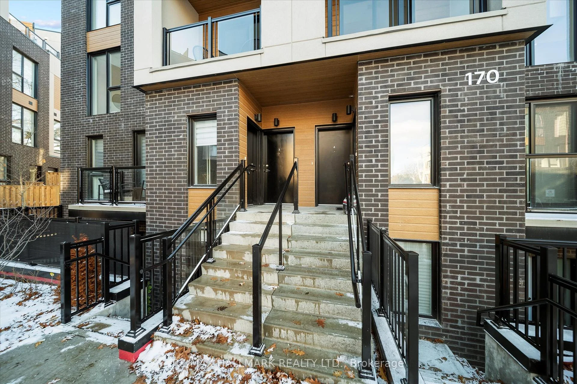 Photo 5 of Unit 13, 170 Clonmore Drive, Scarborough, Birchcliffe-Cliffside — HOMEH
