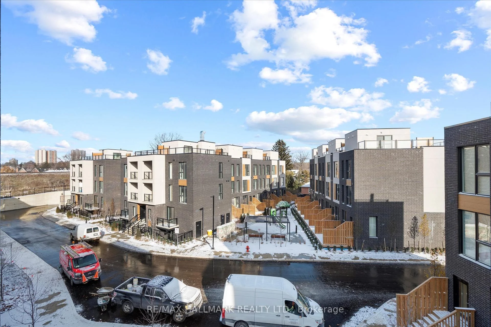 Photo 6 of Unit 13, 170 Clonmore Drive, Scarborough, Birchcliffe-Cliffside — HOMEH