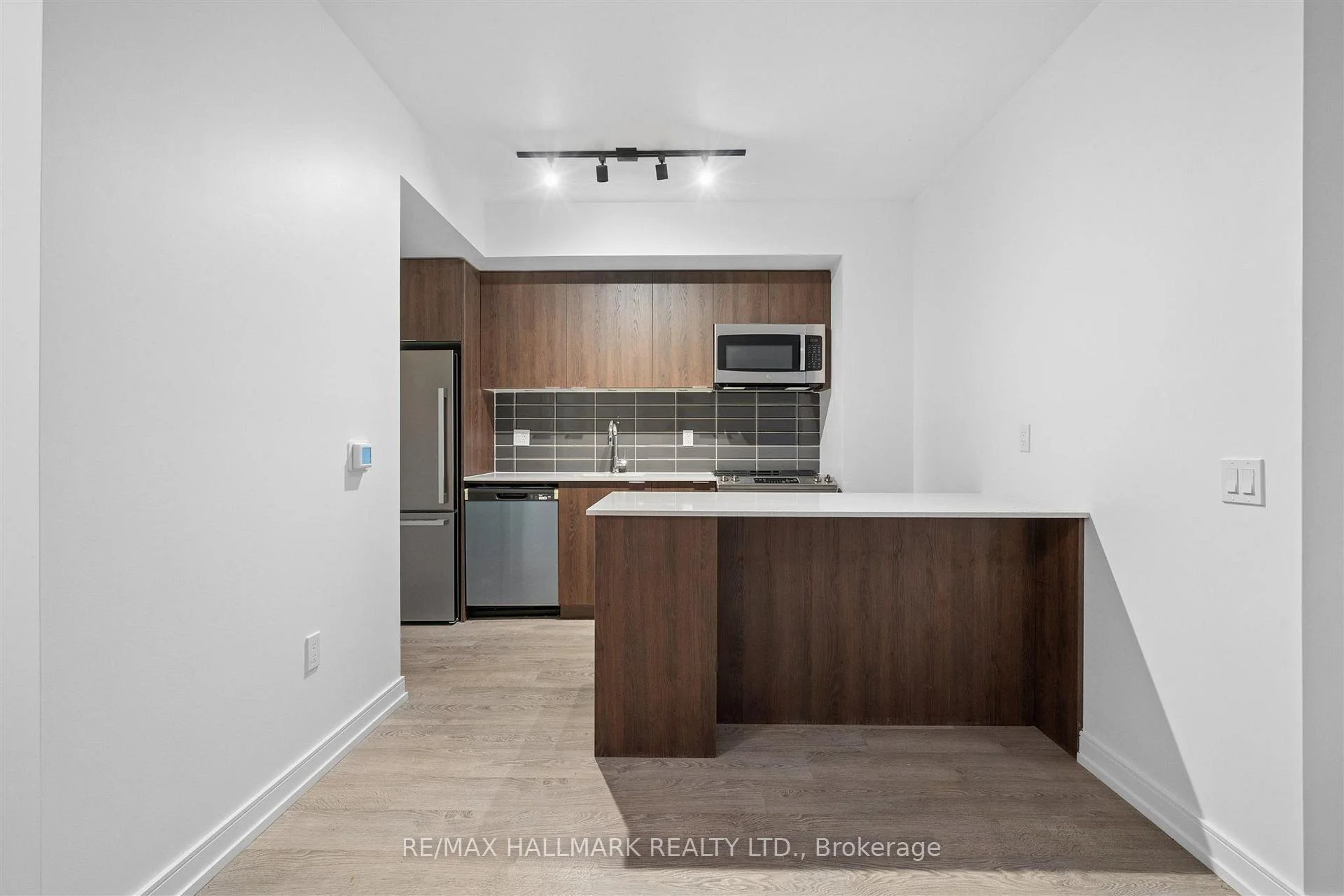 Photo 37 of Unit 13, 170 Clonmore Drive, Scarborough, Birchcliffe-Cliffside — HOMEH