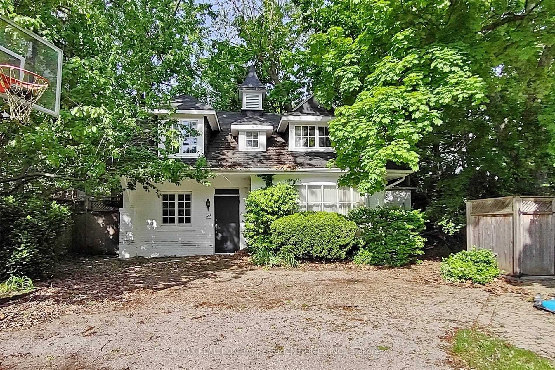 Photo 2 of 28 Dunvegan Road, Toronto, Casa Loma — HOMEH