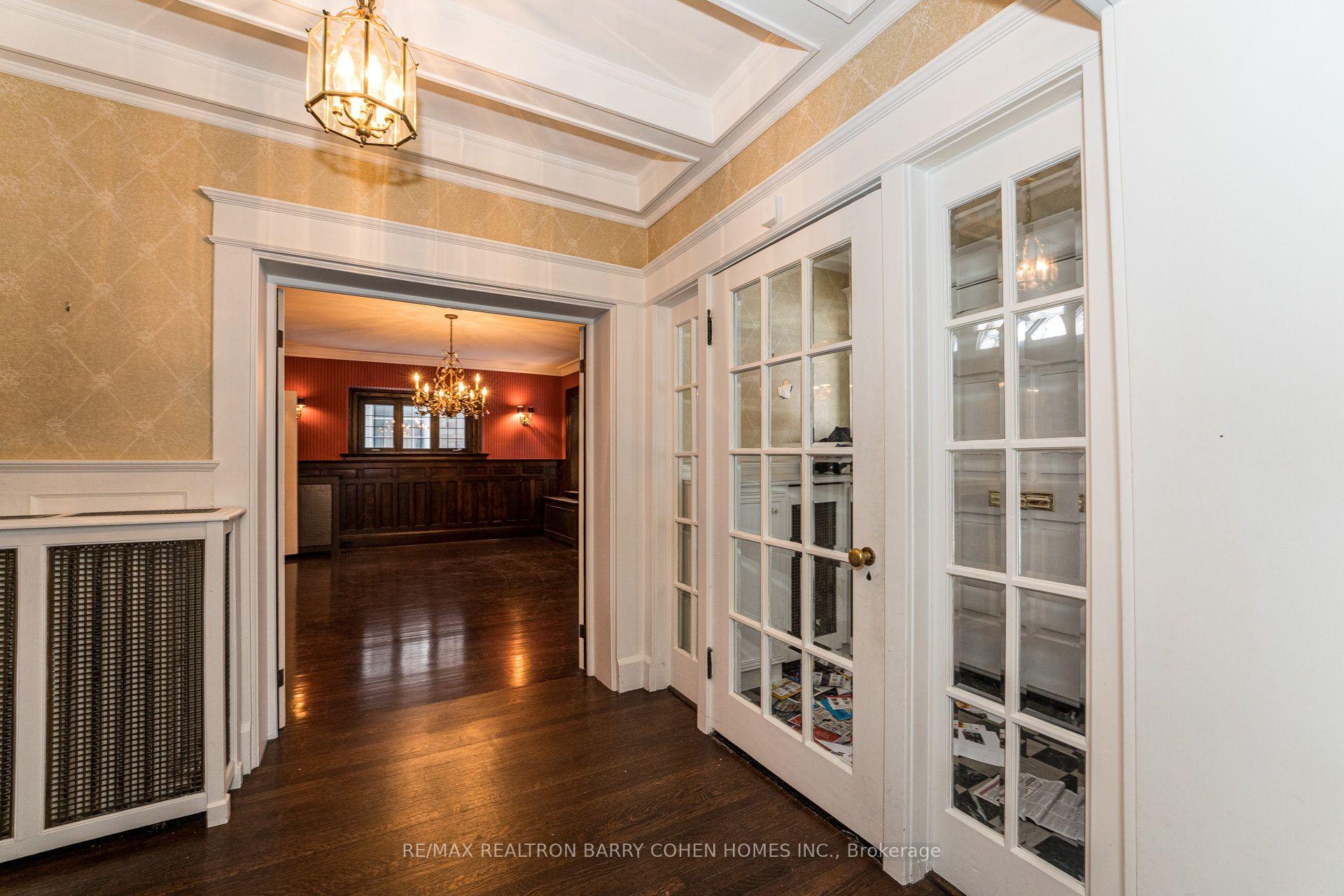 Photo 3 of 28 Dunvegan Road, Toronto, Casa Loma — HOMEH