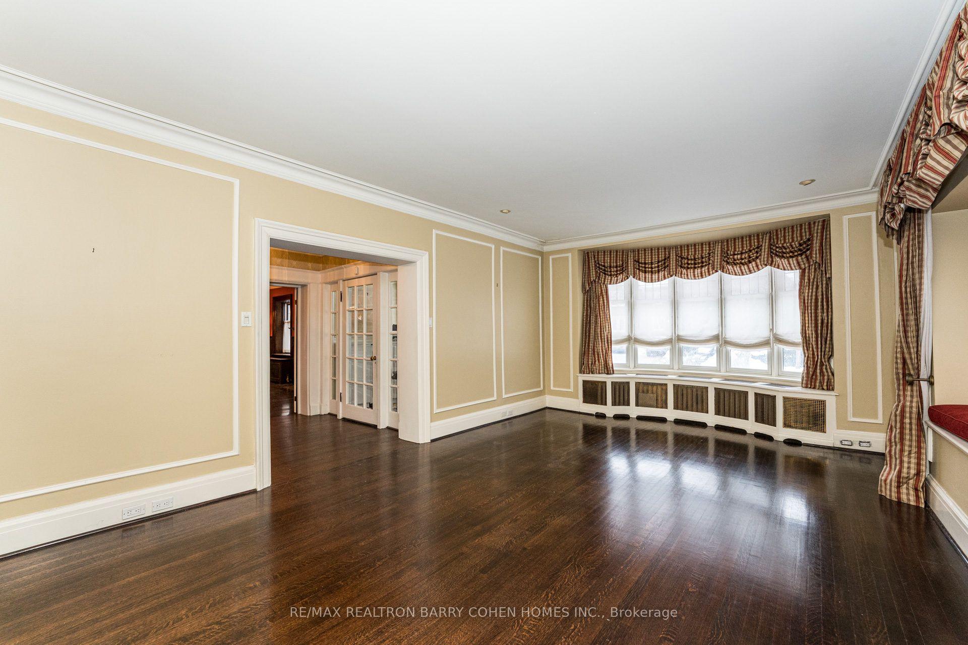Photo 9 of 28 Dunvegan Road, Toronto, Casa Loma — HOMEH