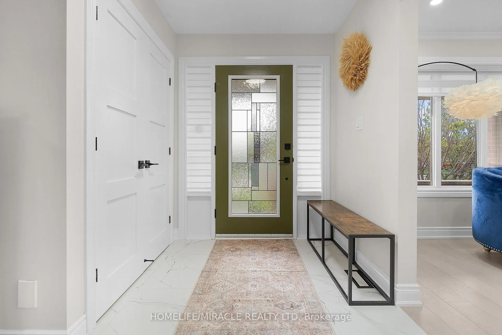 Photo 4 of 57 Springmount Drive, Kitchener — HOMEH