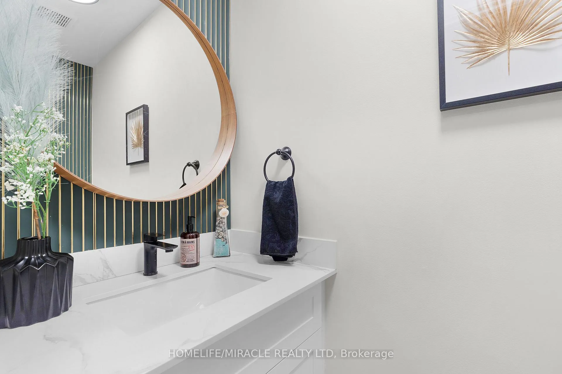 Photo 16 of 57 Springmount Drive, Kitchener — HOMEH