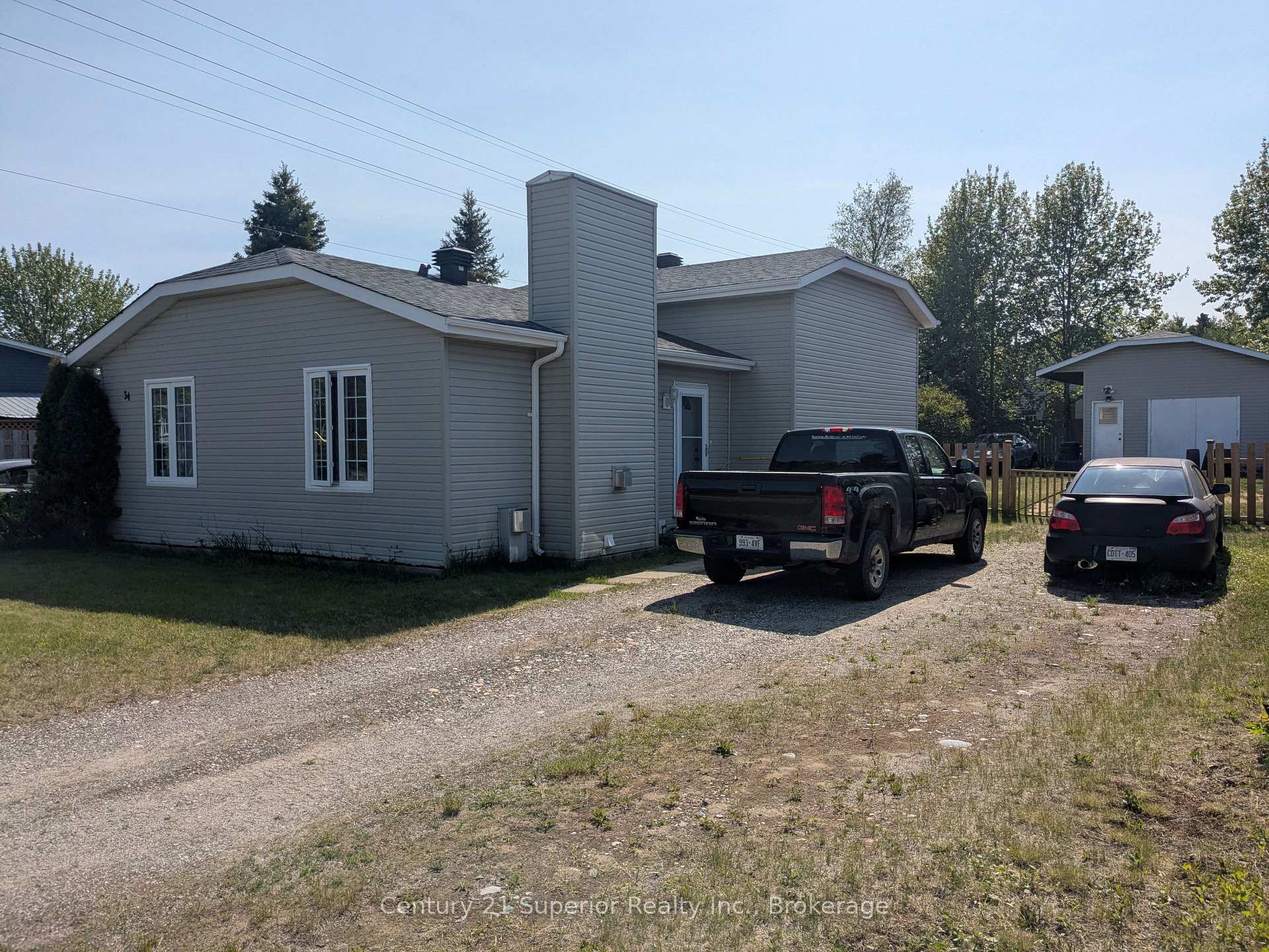 Photo 2 of 34 Hemlo Drive E, Marathon — HOMEH