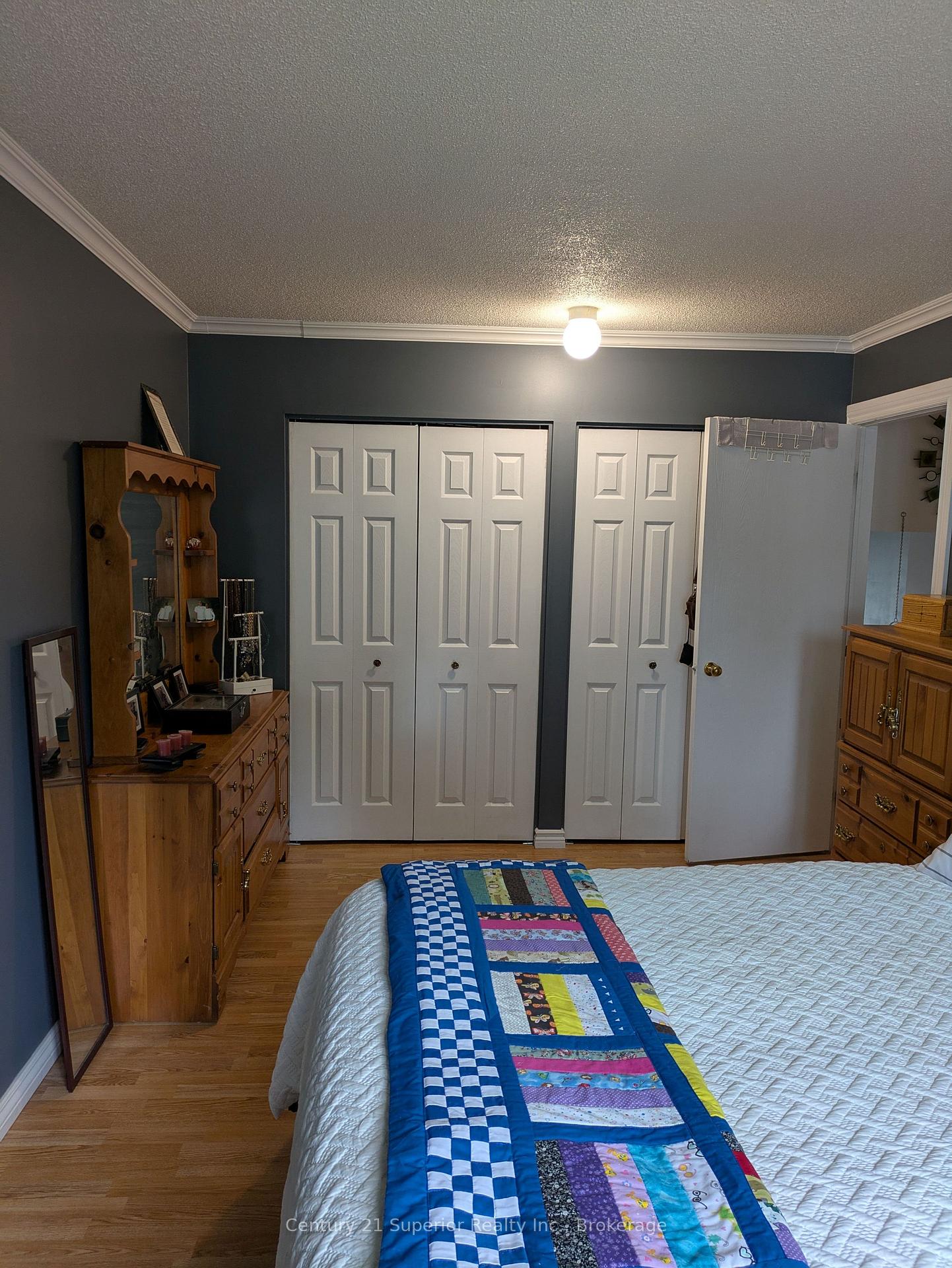 Photo 16 of 34 Hemlo Drive E, Marathon — HOMEH