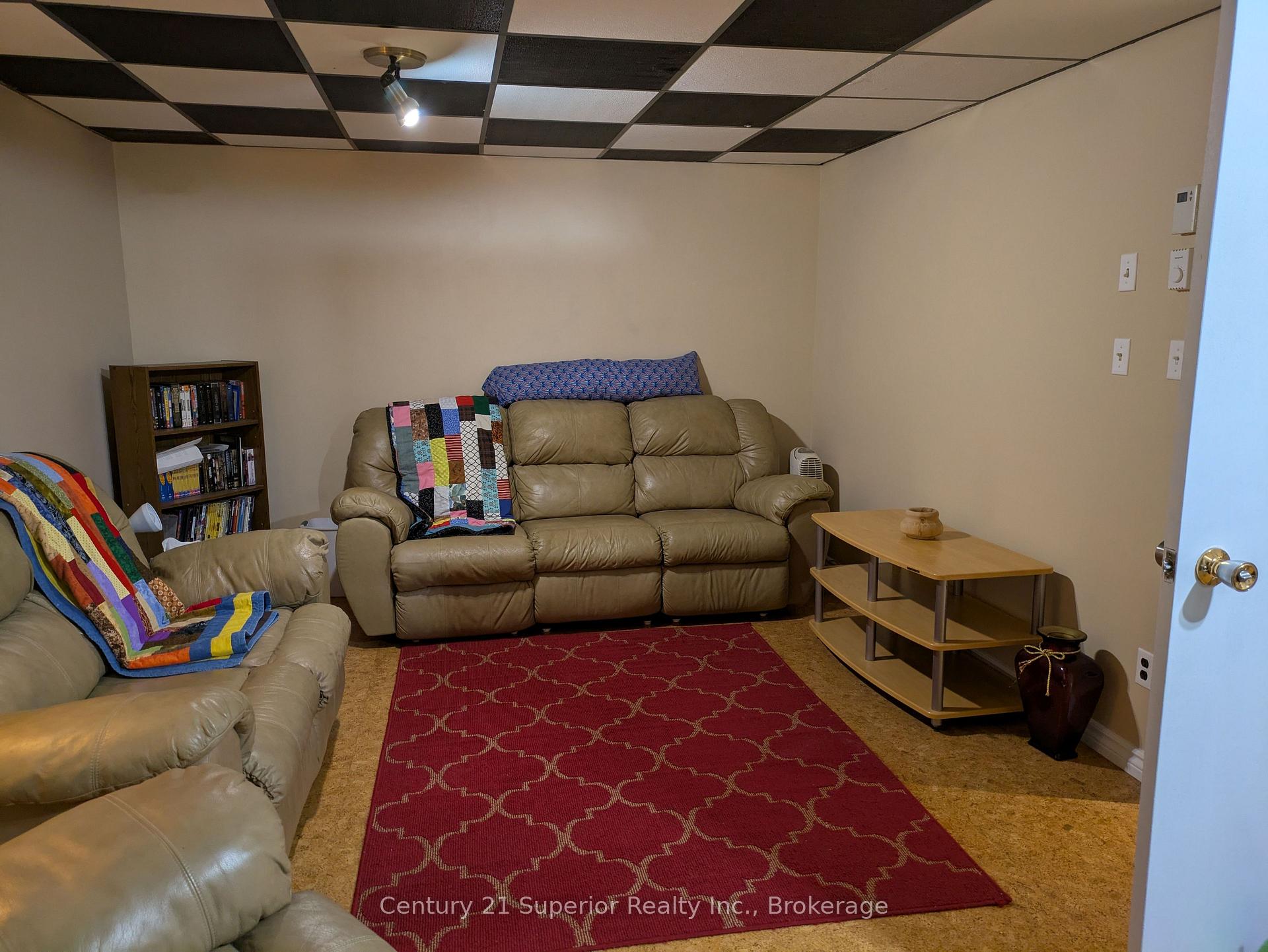 Photo 21 of 34 Hemlo Drive E, Marathon — HOMEH