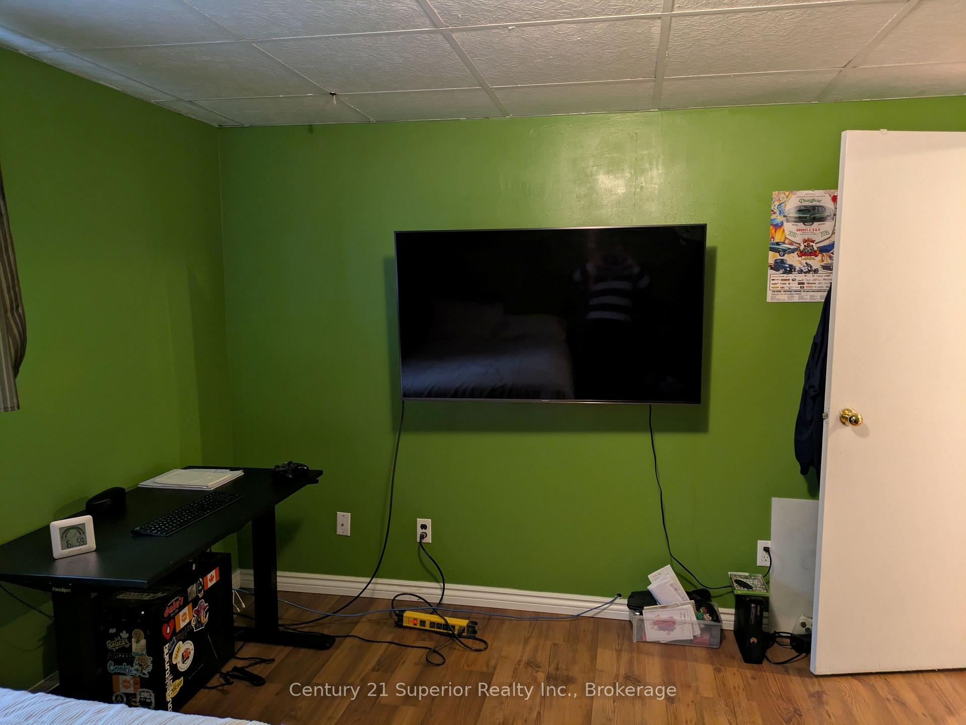Photo 24 of 34 Hemlo Drive E, Marathon — HOMEH