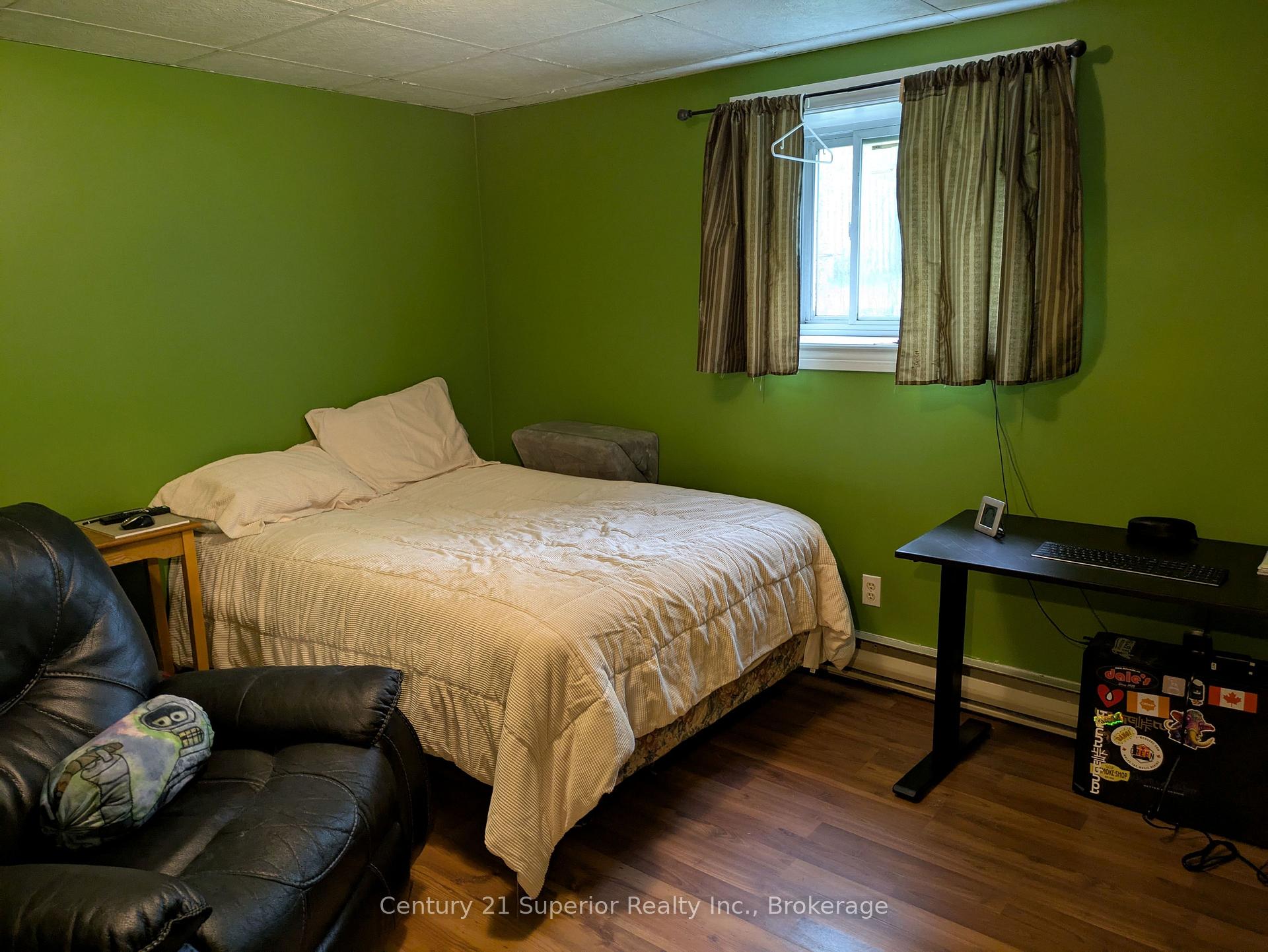 Photo 25 of 34 Hemlo Drive E, Marathon — HOMEH