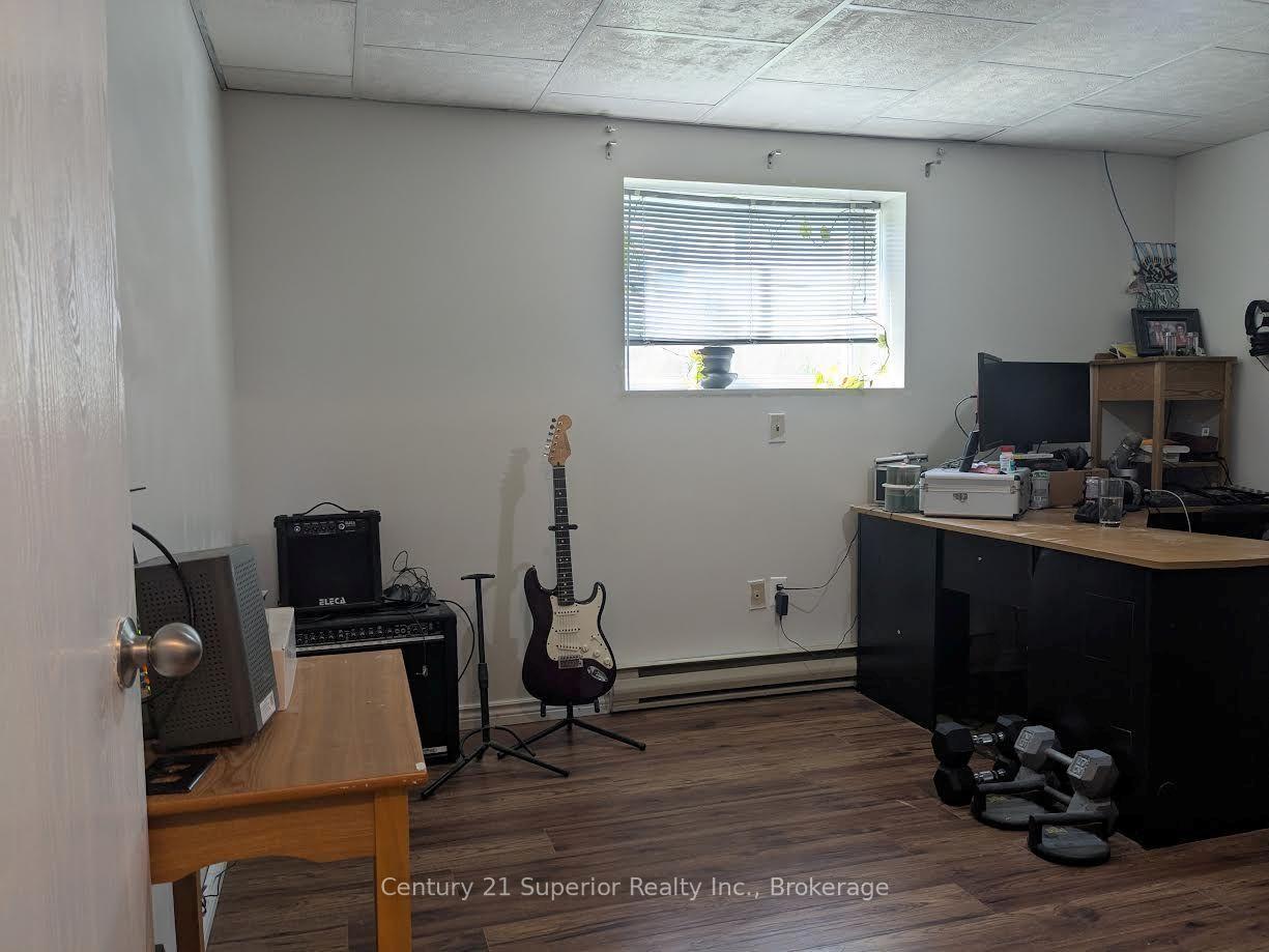 Photo 29 of 34 Hemlo Drive E, Marathon — HOMEH