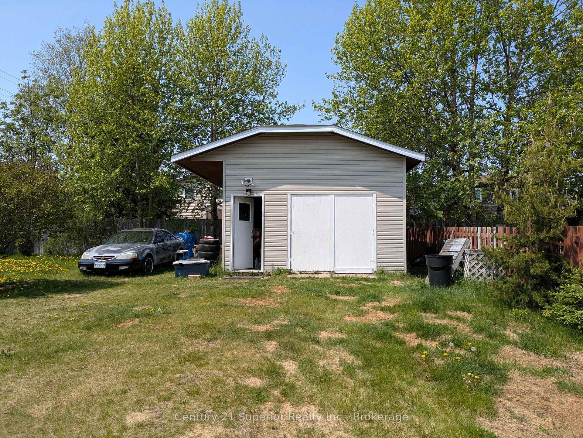 Photo 35 of 34 Hemlo Drive E, Marathon — HOMEH