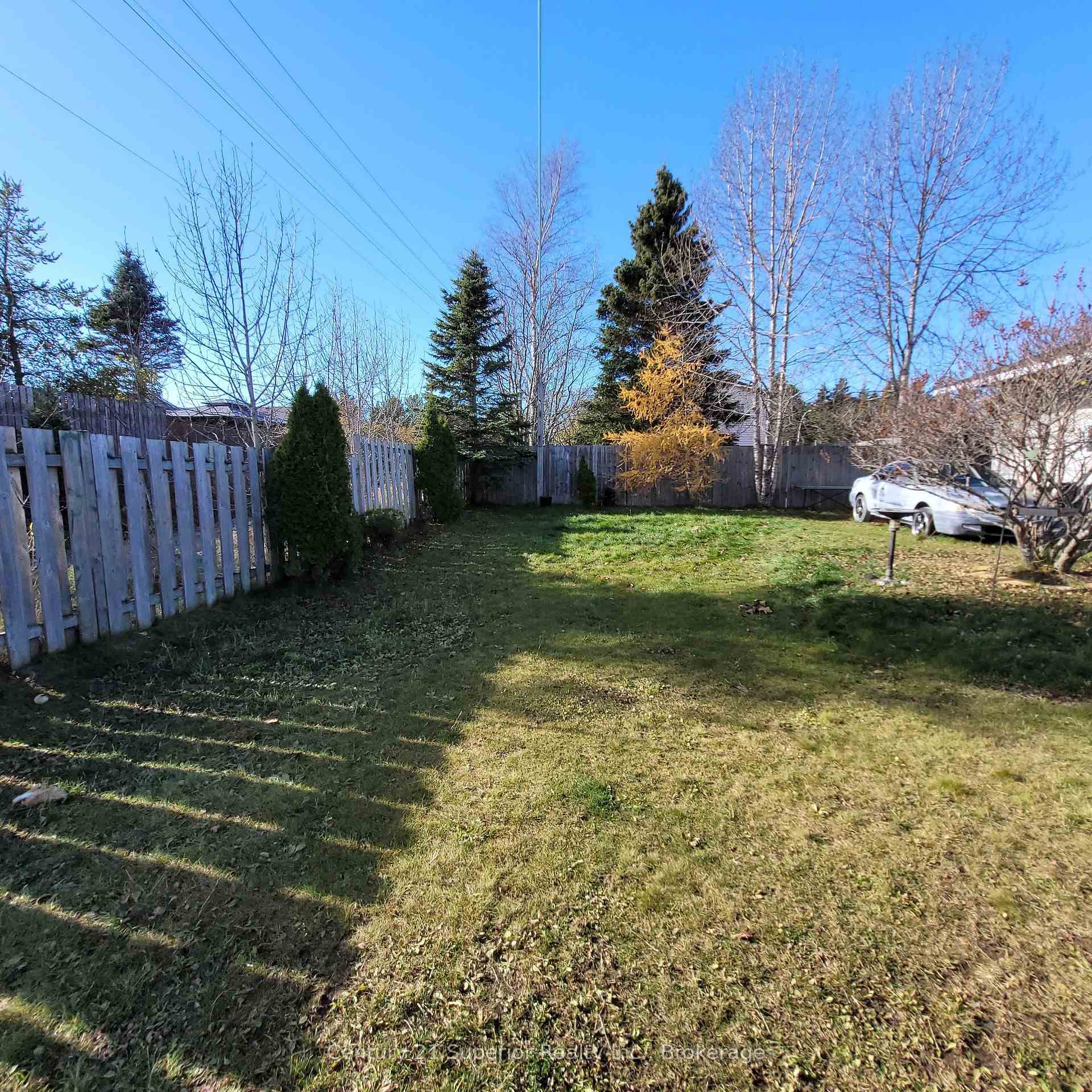 Photo 40 of 34 Hemlo Drive E, Marathon — HOMEH