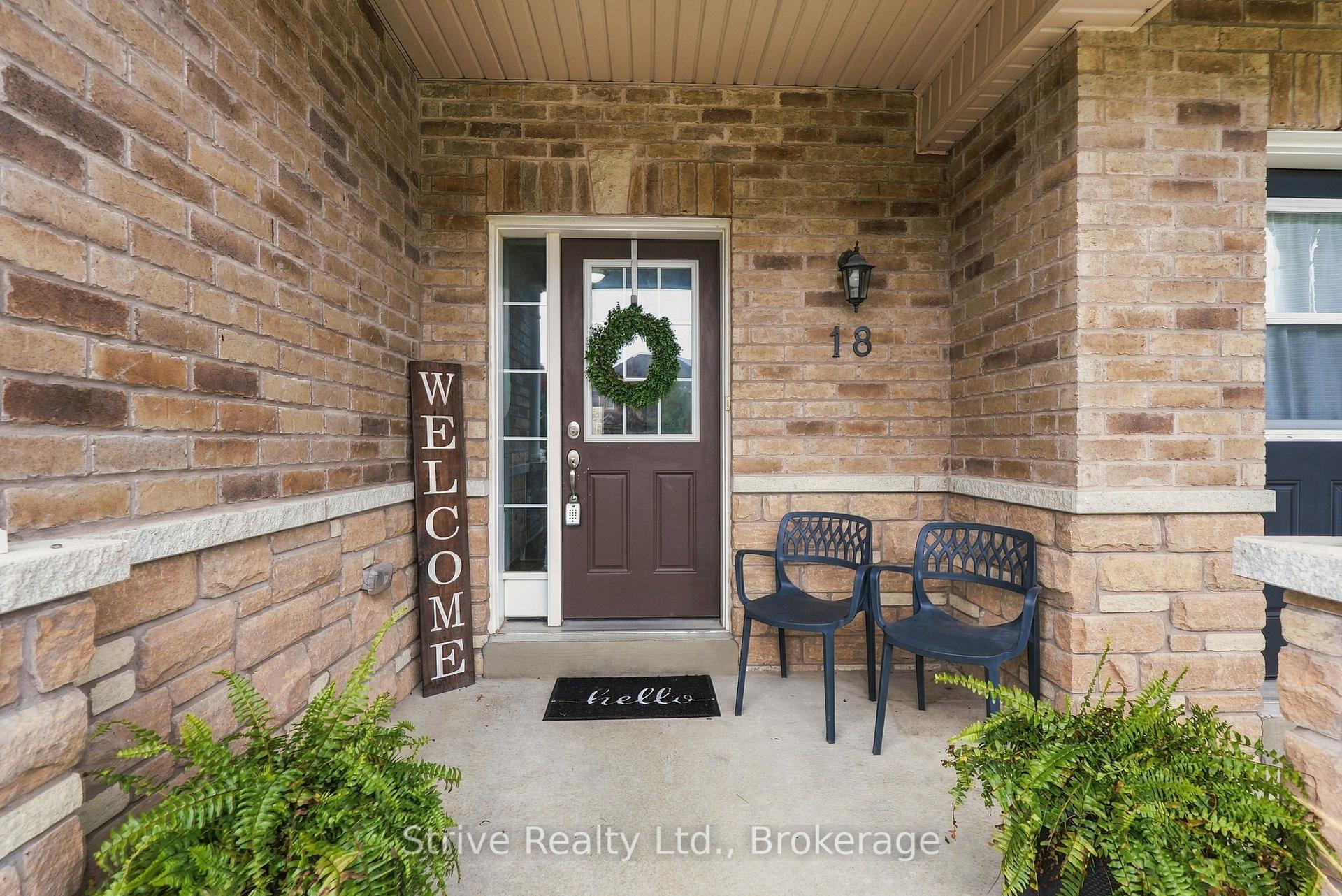 Photo 2 of 18 Bud Doucette Court, Uxbridge — HOMEH
