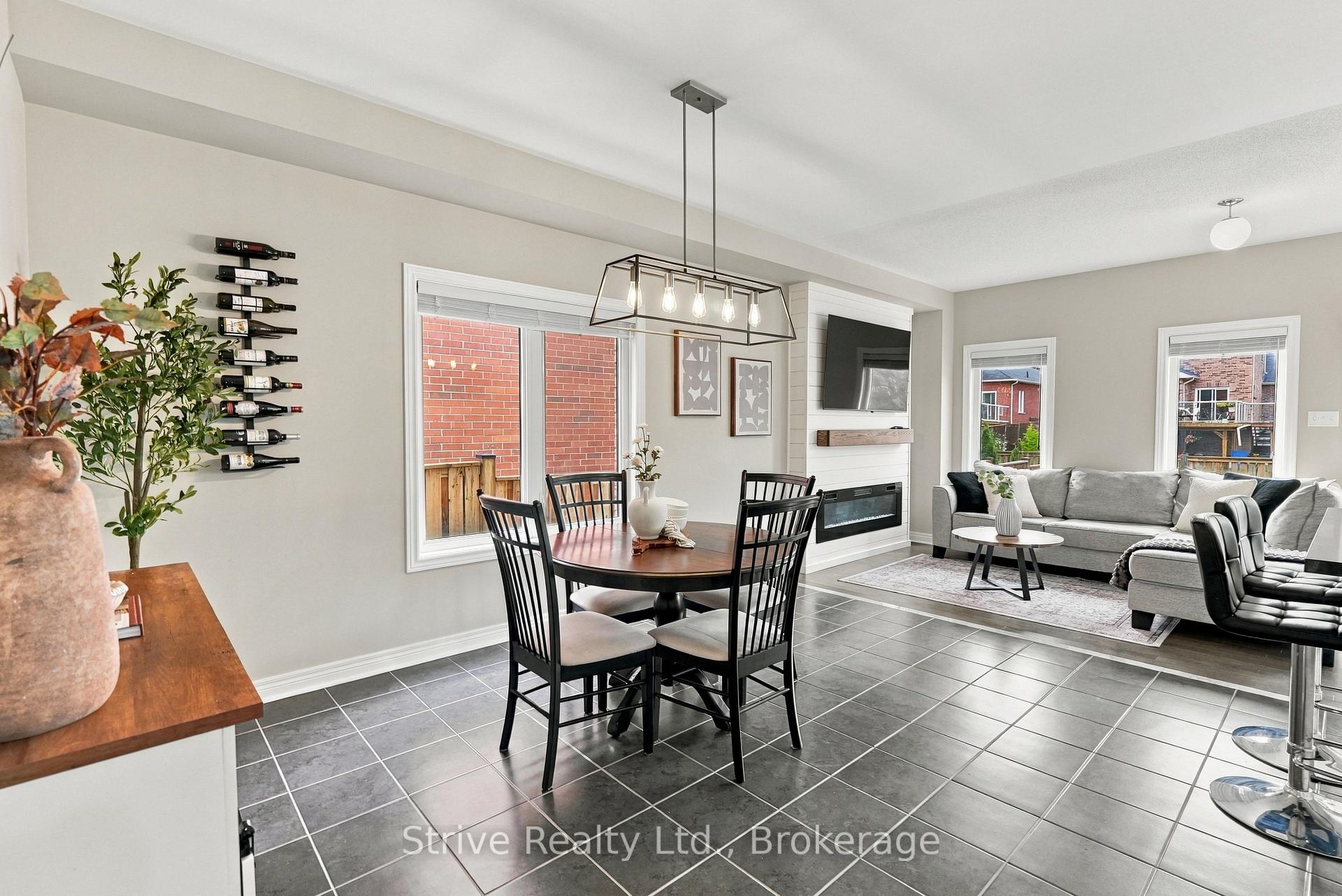Photo 6 of 18 Bud Doucette Court, Uxbridge — HOMEH
