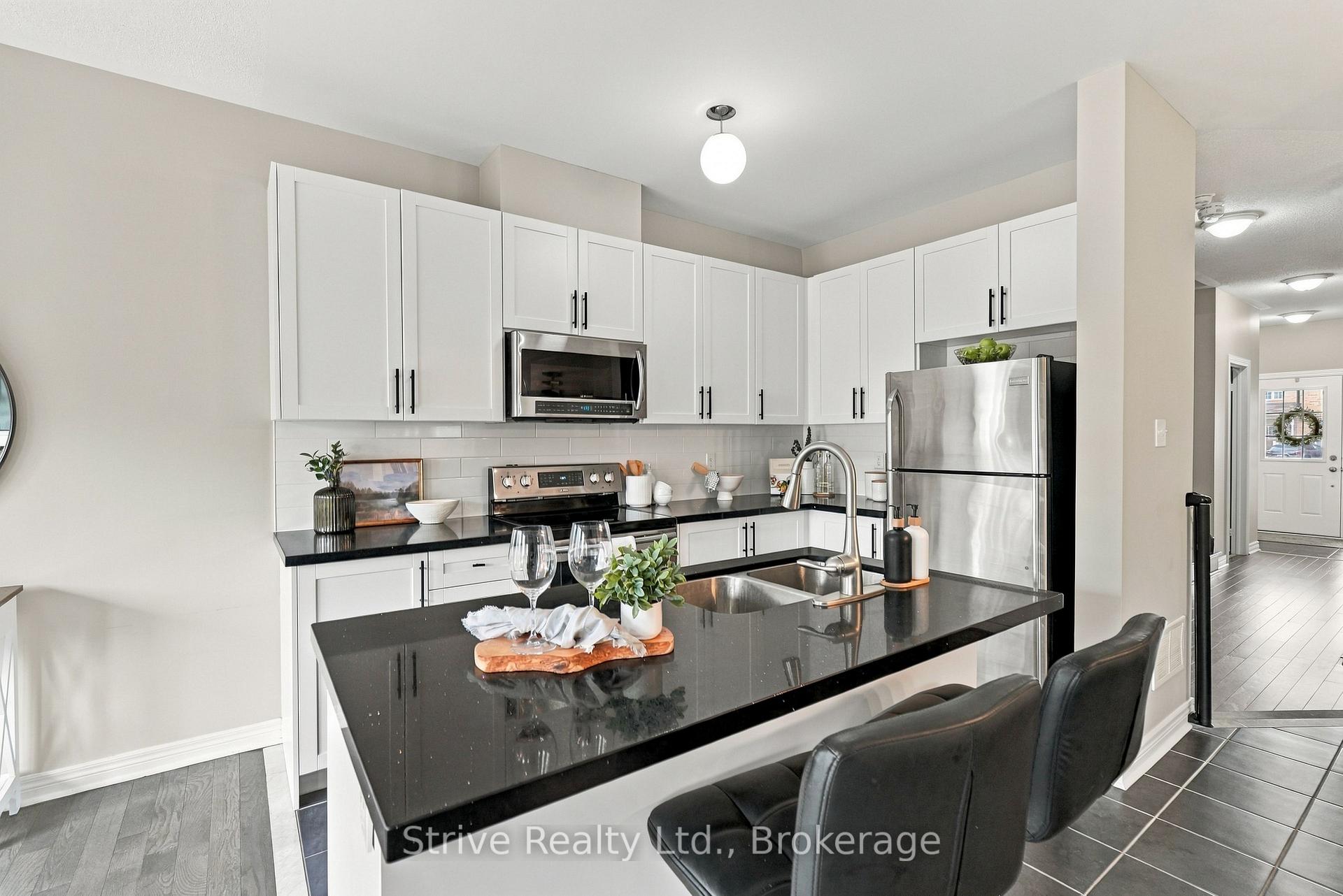 Photo 11 of 18 Bud Doucette Court, Uxbridge — HOMEH