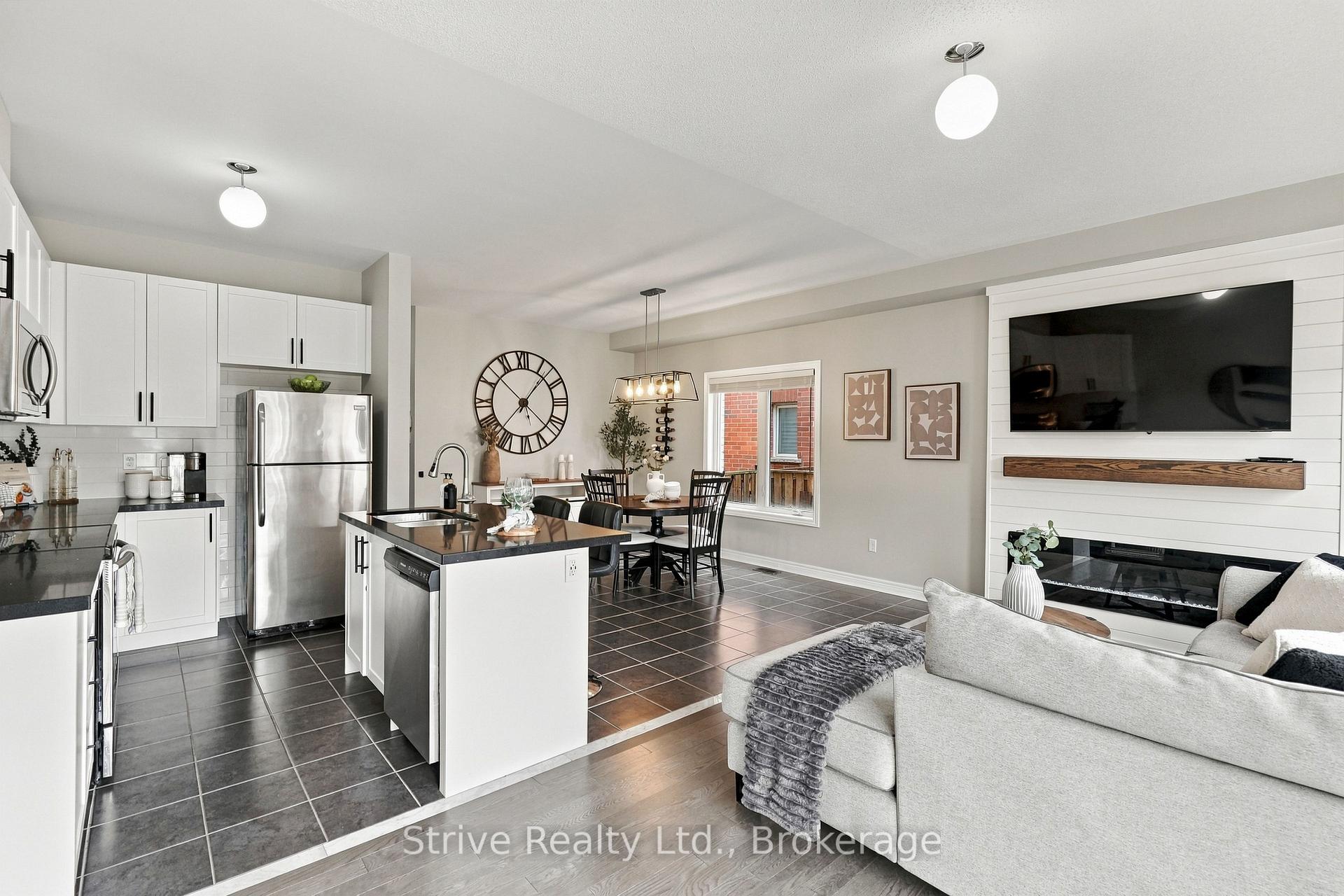 Photo 16 of 18 Bud Doucette Court, Uxbridge — HOMEH