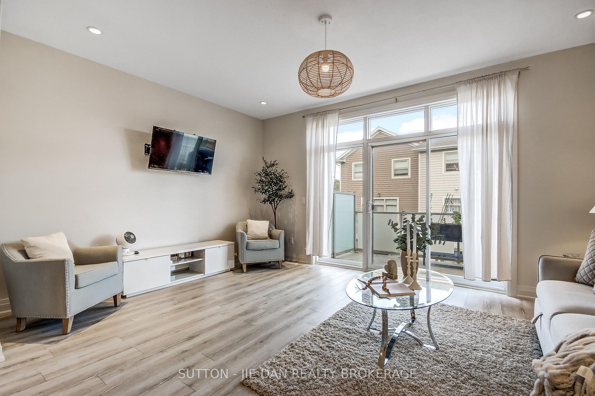 Photo 7 of Unit 78, 3025 Singleton Avenue, London, South W — HOMEH