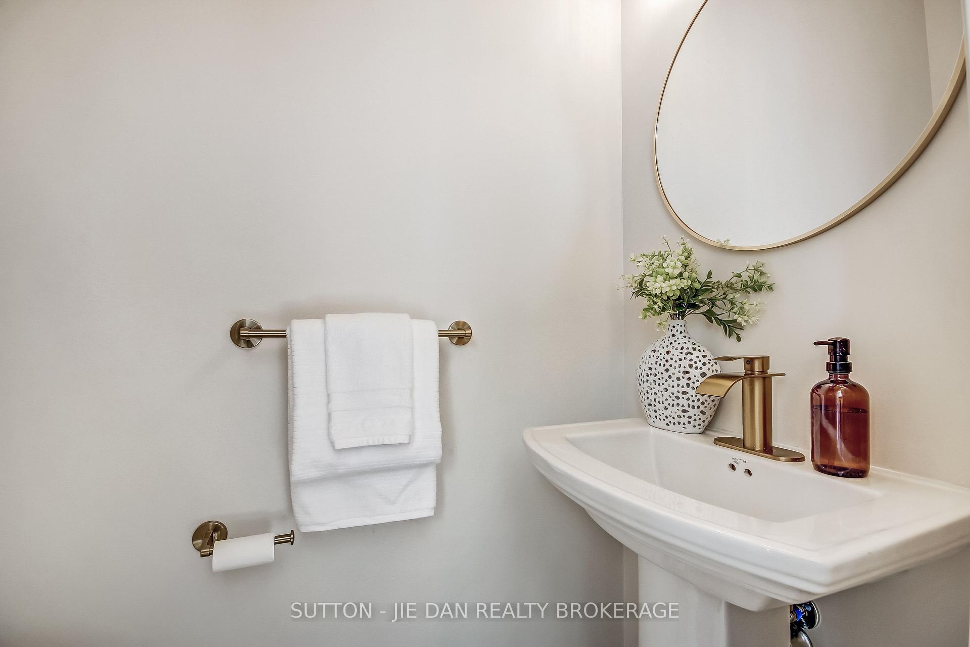 Photo 11 of Unit 78, 3025 Singleton Avenue, London, South W — HOMEH