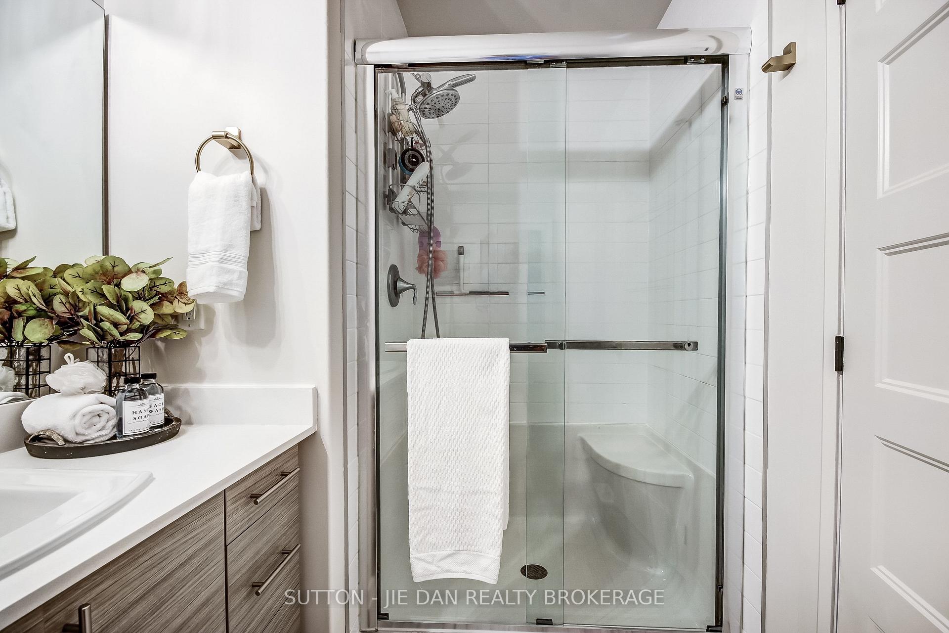 Photo 14 of Unit 78, 3025 Singleton Avenue, London, South W — HOMEH