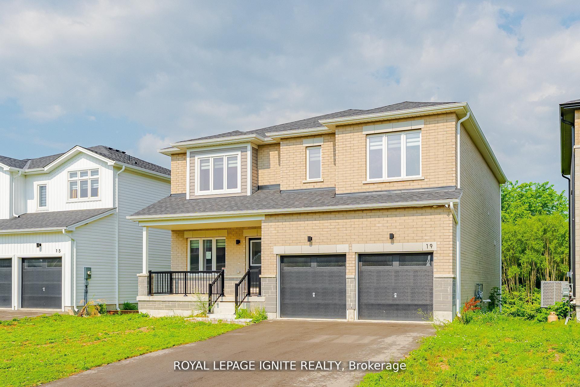 Photo 2 of 19 Butternut Drive, Norfolk, Simcoe — HOMEH