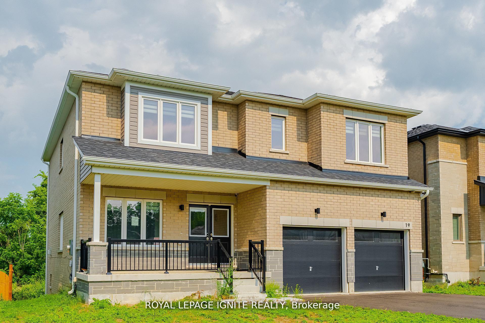 Photo 3 of 19 Butternut Drive, Norfolk, Simcoe — HOMEH