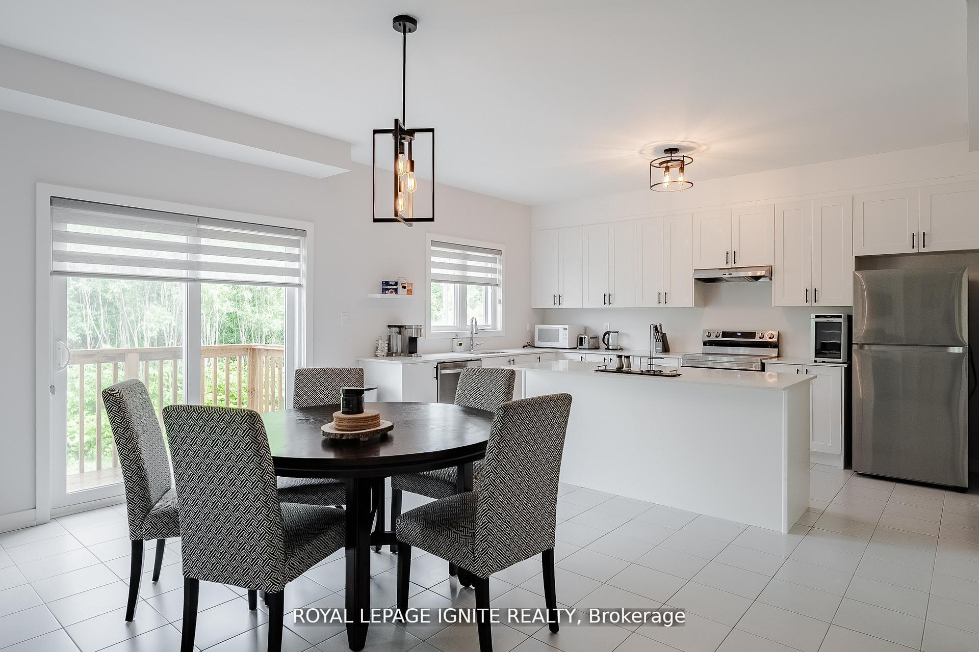 Photo 15 of 19 Butternut Drive, Norfolk, Simcoe — HOMEH