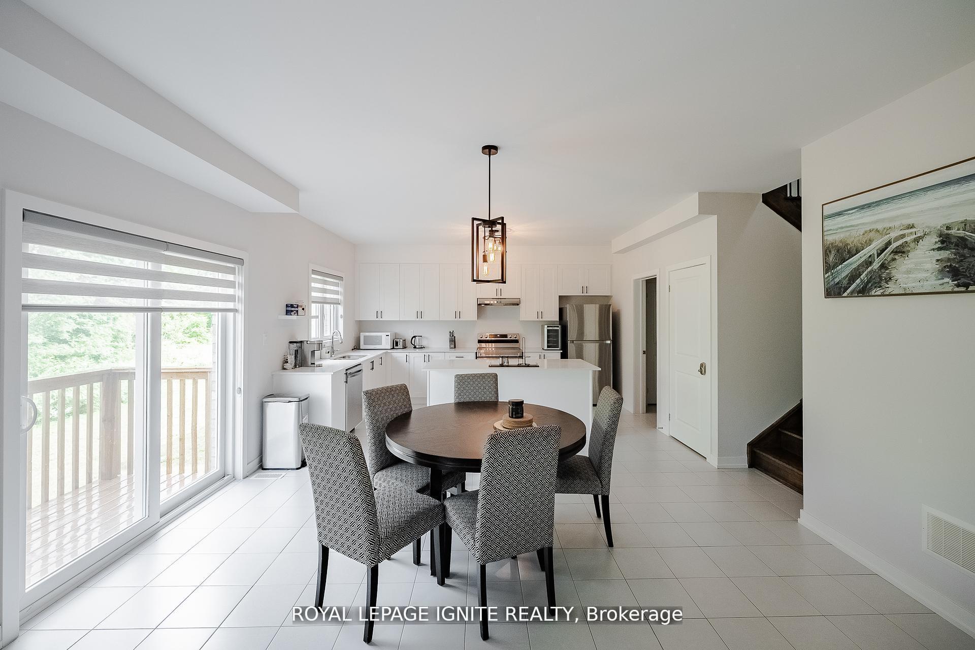 Photo 16 of 19 Butternut Drive, Norfolk, Simcoe — HOMEH