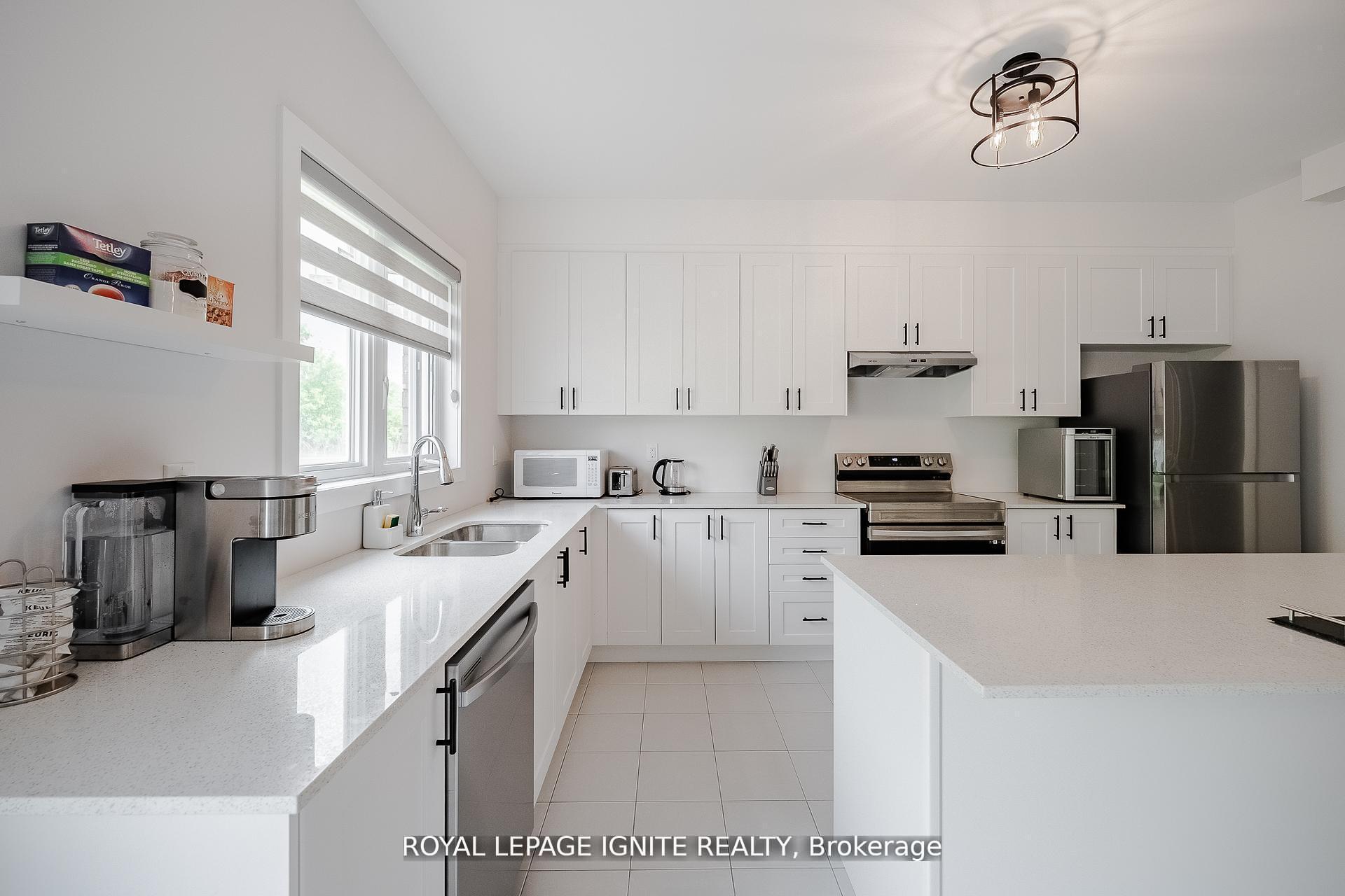 Photo 17 of 19 Butternut Drive, Norfolk, Simcoe — HOMEH