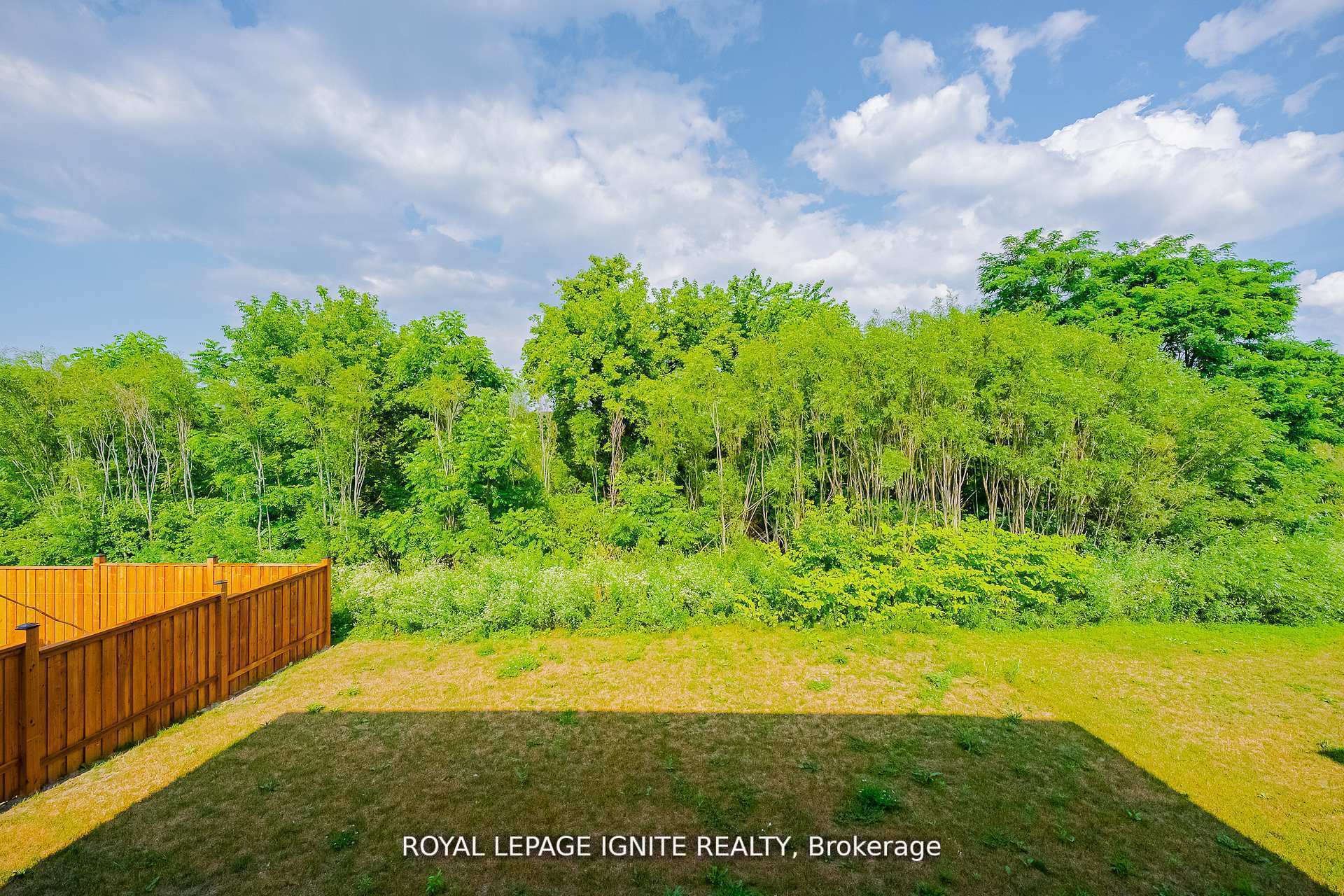 Photo 40 of 19 Butternut Drive, Norfolk, Simcoe — HOMEH