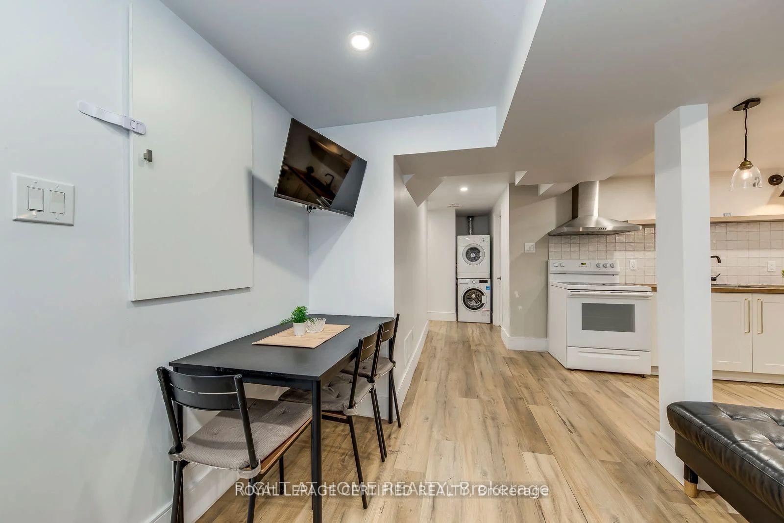 Photo 5 of Unit Bsmt, 4230 Credit Pointe Drive, Mississauga, East Credit — HOMEH