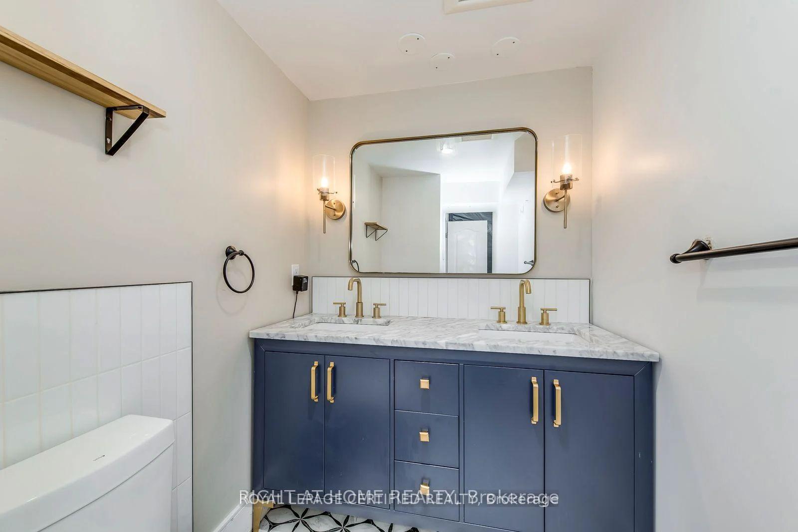 Photo 11 of Unit Bsmt, 4230 Credit Pointe Drive, Mississauga, East Credit — HOMEH