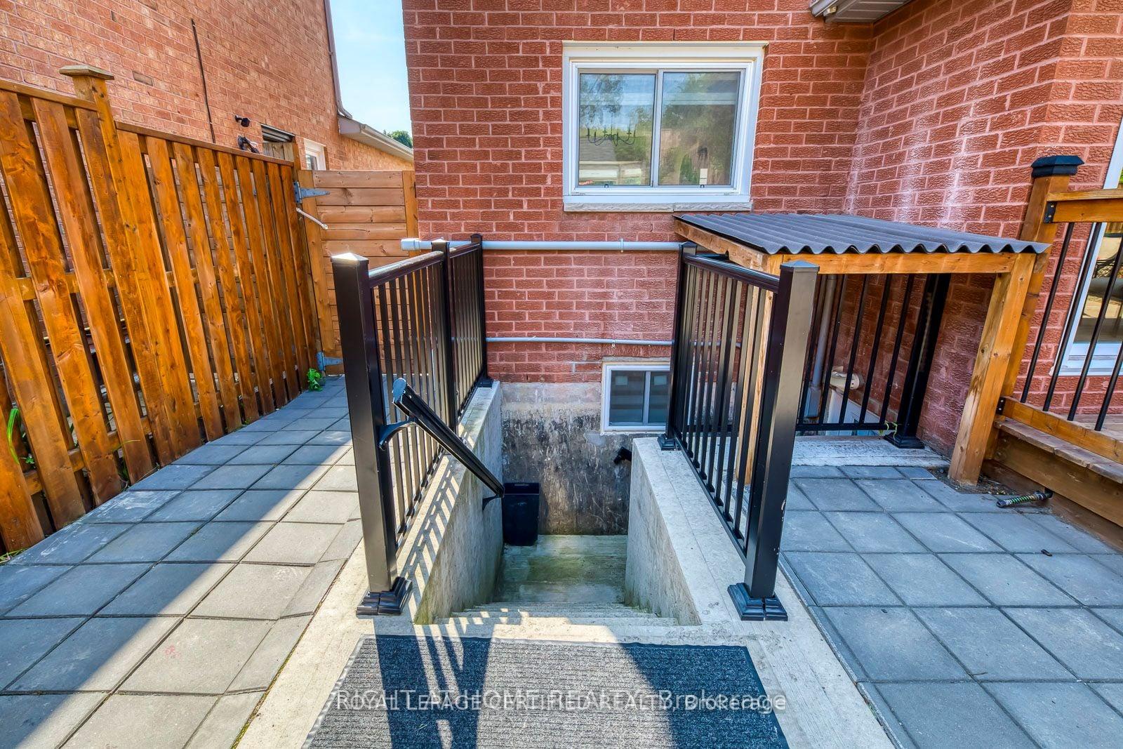Photo 13 of Unit Bsmt, 4230 Credit Pointe Drive, Mississauga, East Credit — HOMEH
