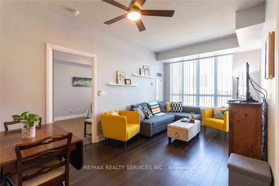 Photo 6 of Unit 325, 2 Eva Road, Etobicoke, Etobicoke West Mall — HOMEH
