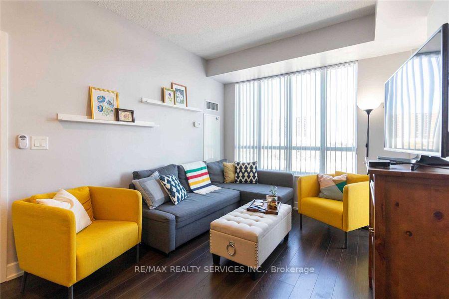 Photo 7 of Unit 325, 2 Eva Road, Etobicoke, Etobicoke West Mall — HOMEH