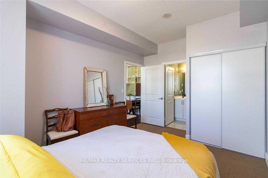 Photo 14 of Unit 325, 2 Eva Road, Etobicoke, Etobicoke West Mall — HOMEH