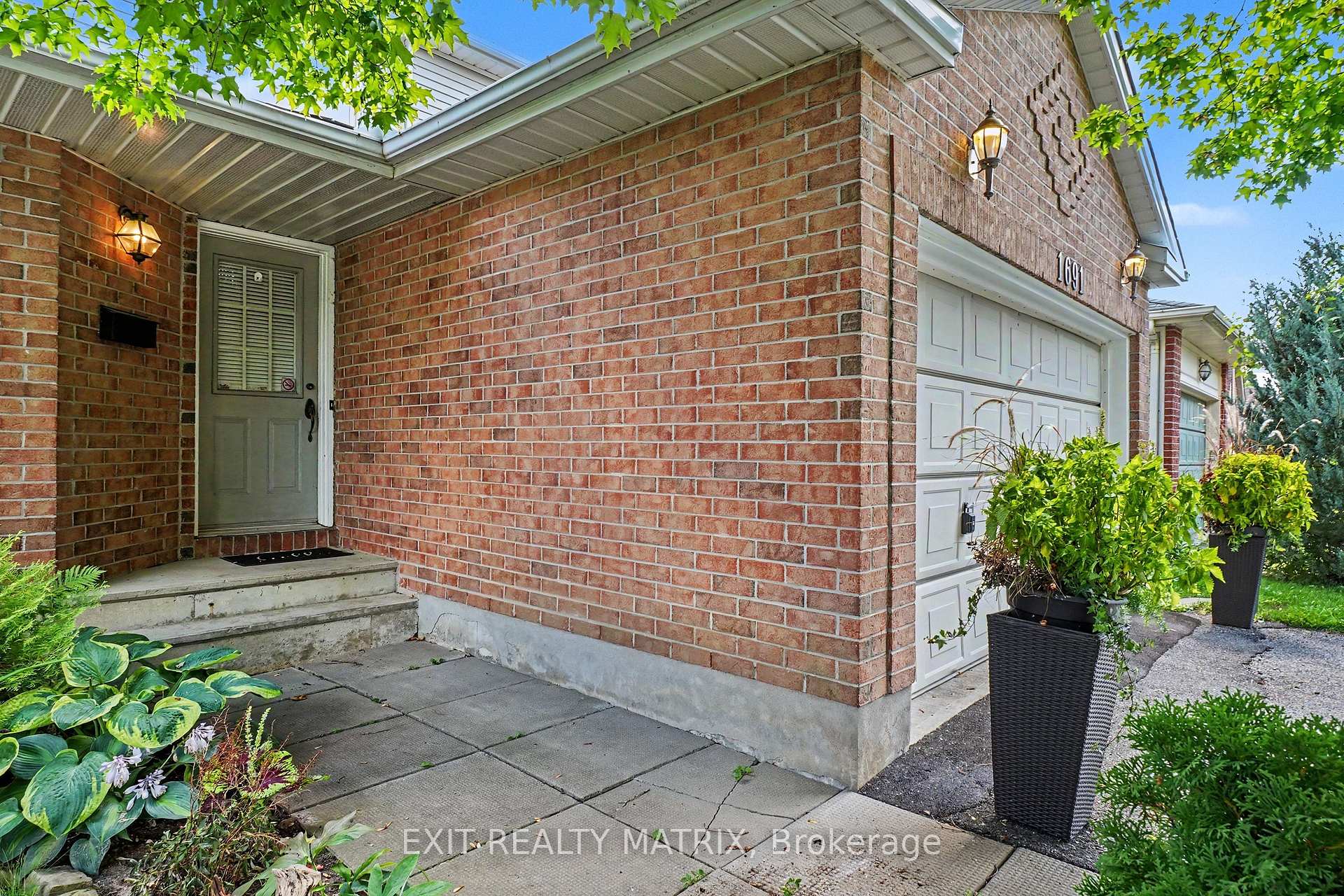 Photo 6 of 1691 Hunters Run Drive, Ottawa, Chapel Hill — HOMEH