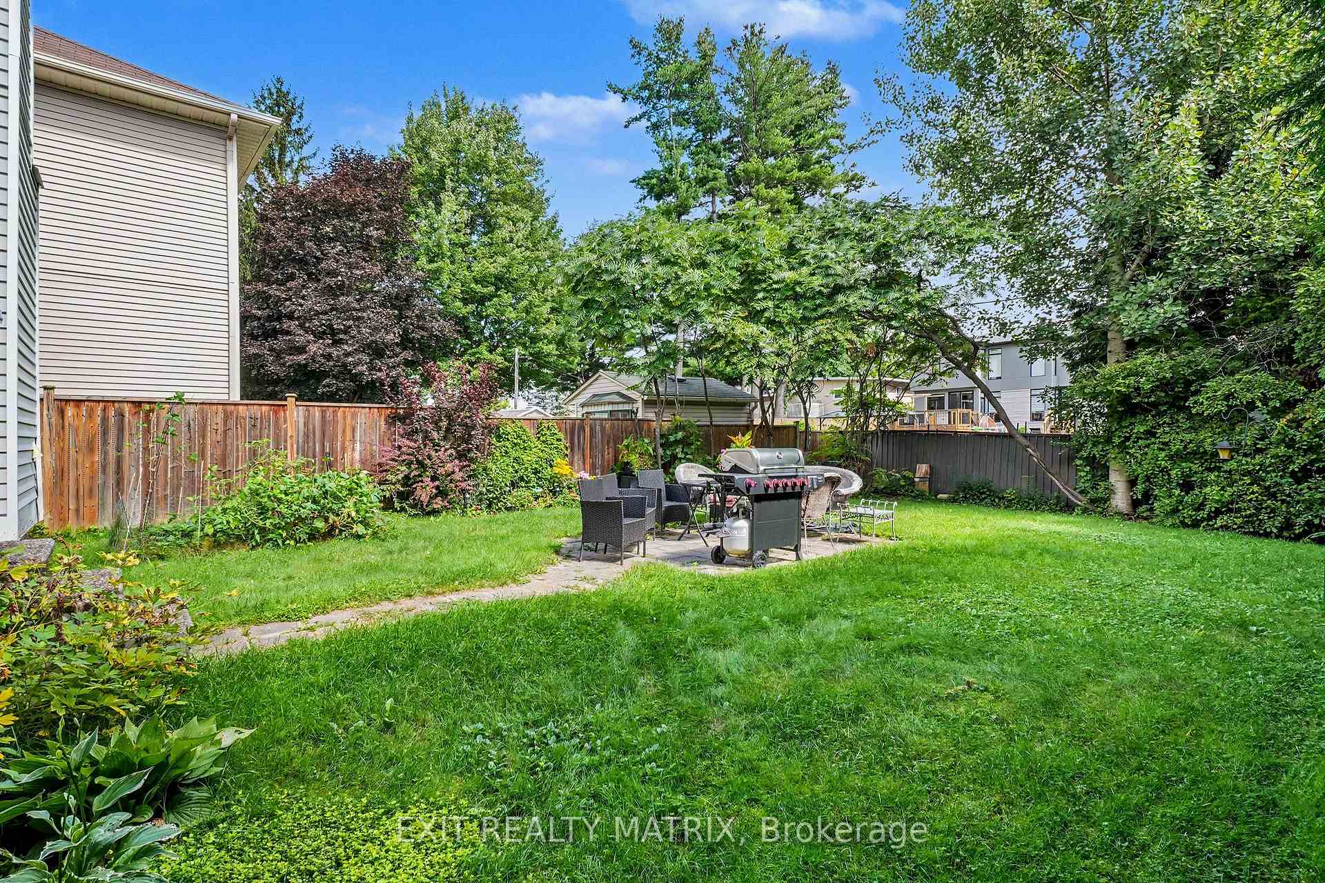 Photo 15 of 1691 Hunters Run Drive, Ottawa, Chapel Hill — HOMEH