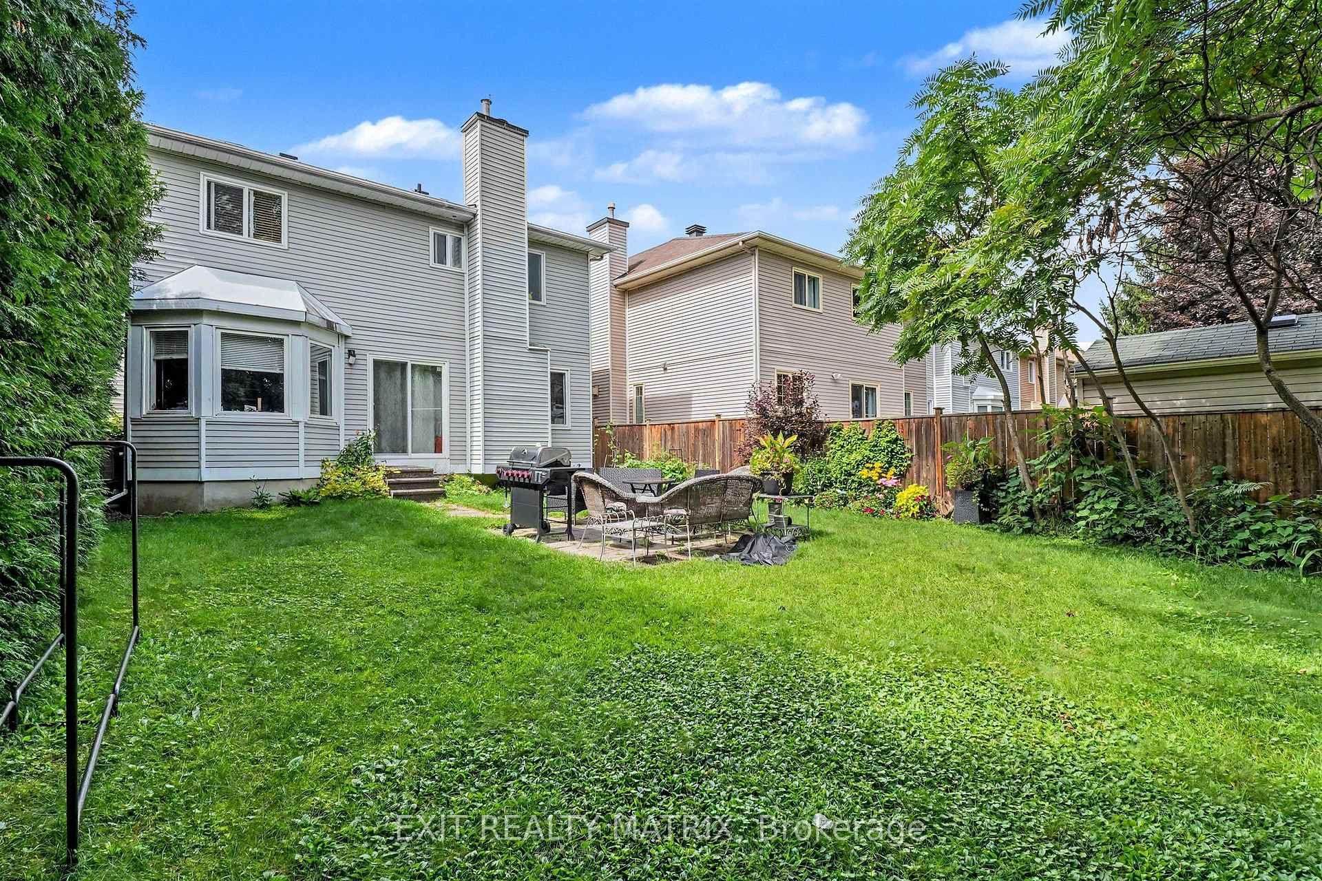 Photo 19 of 1691 Hunters Run Drive, Ottawa, Chapel Hill — HOMEH