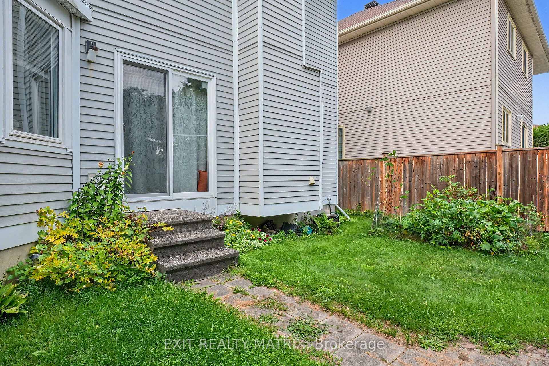 Photo 22 of 1691 Hunters Run Drive, Ottawa, Chapel Hill — HOMEH
