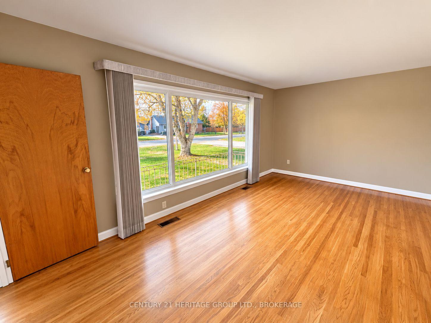 Photo 4 of 227 Arnold Street, Kingston, City Northwest — HOMEH