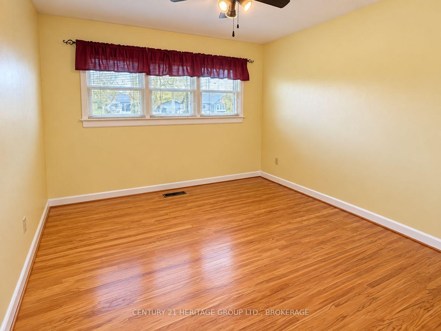 Photo 8 of 227 Arnold Street, Kingston, City Northwest — HOMEH