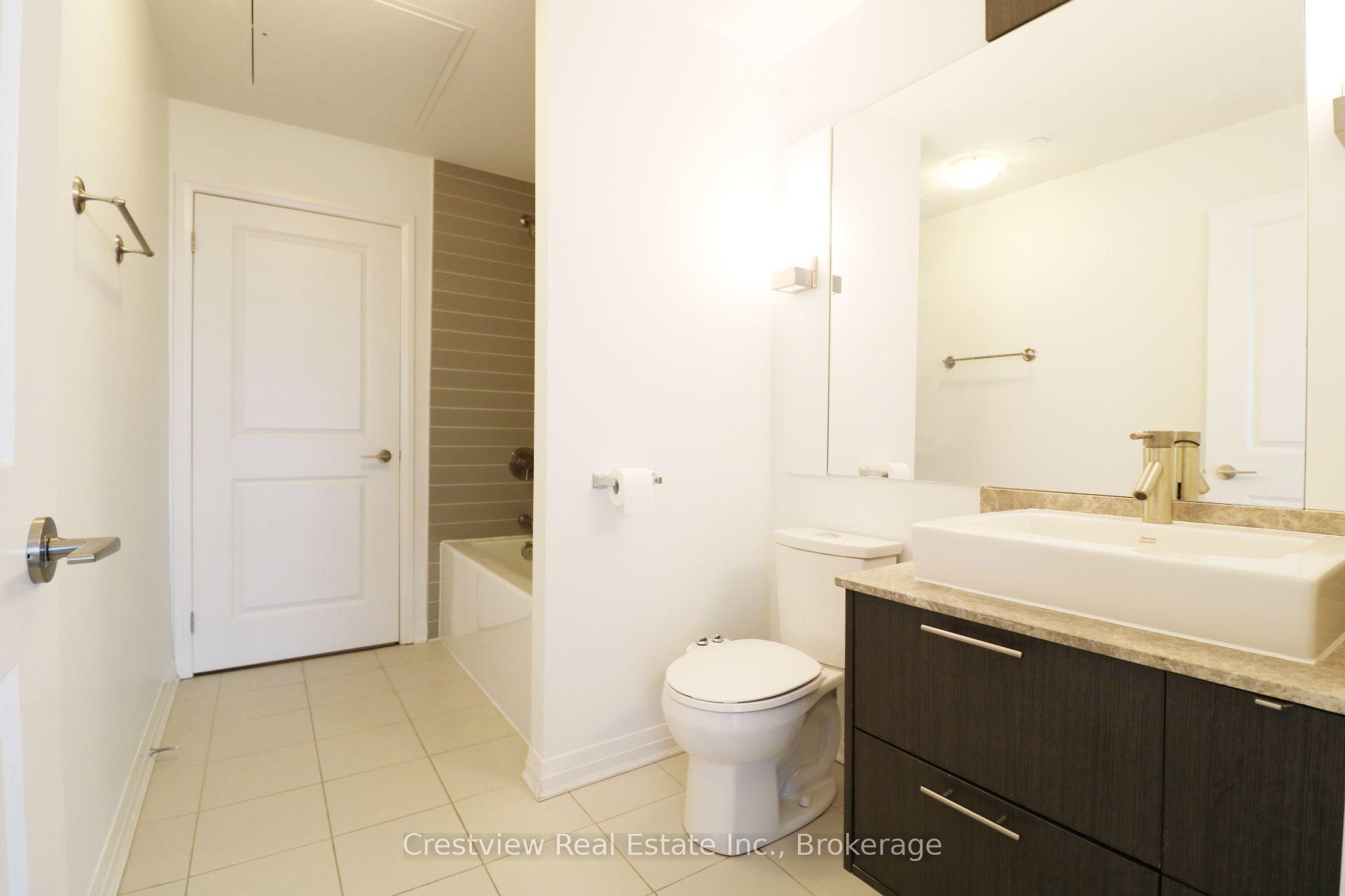 Photo 8 of Unit 521, 8 Mercer Street, Toronto, Waterfront Communities — HOMEH