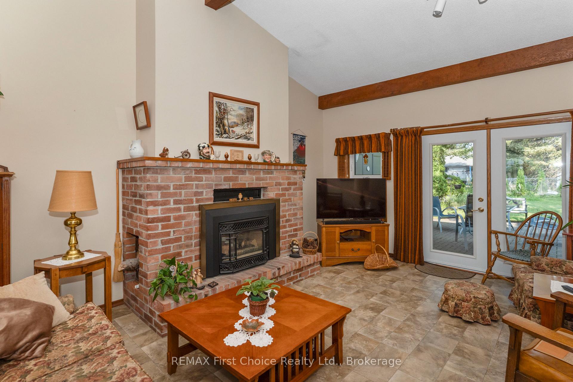 Photo 14 of 160 Whalen Street, Thunder Bay, Grandview — HOMEH