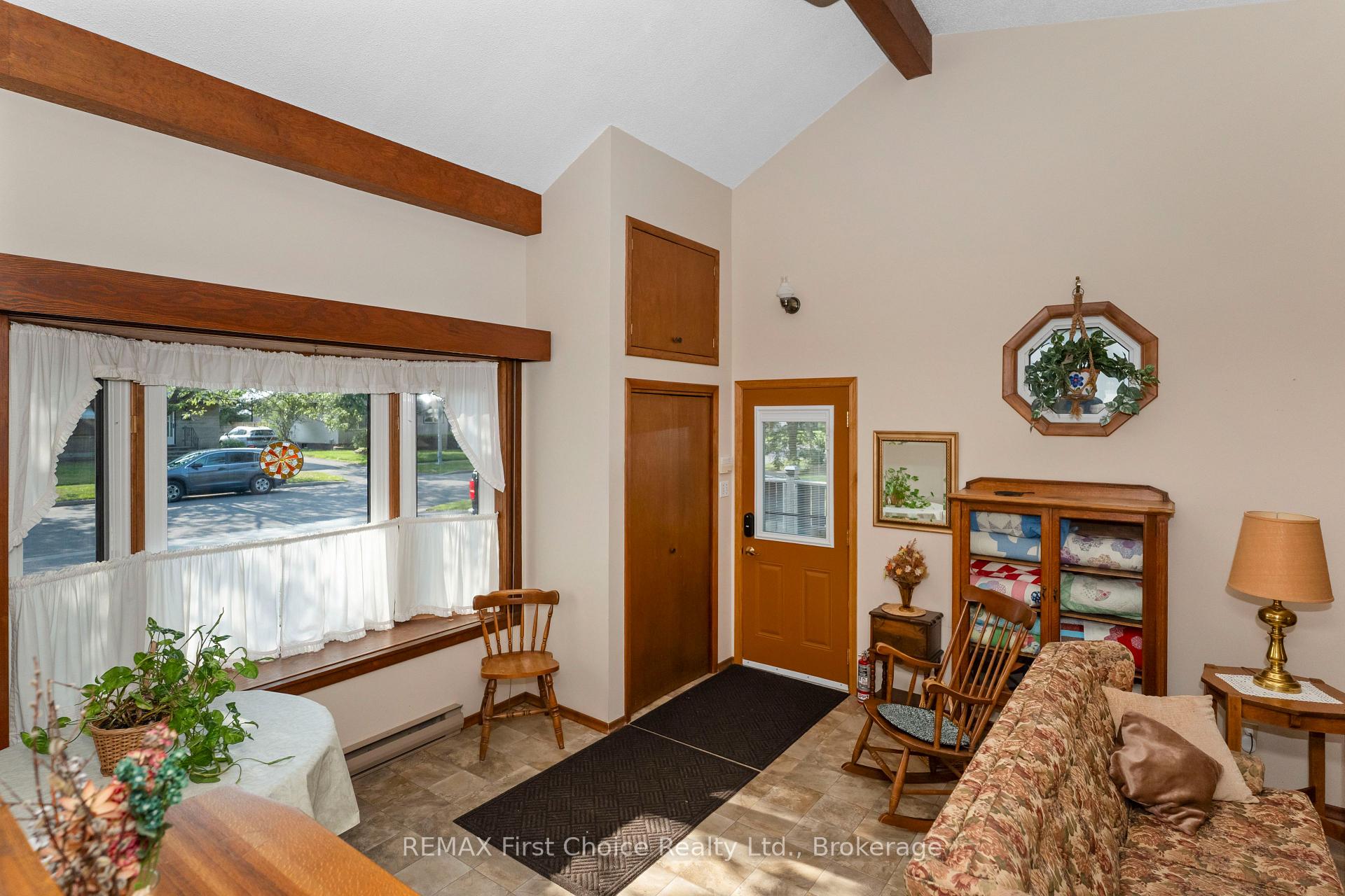 Photo 18 of 160 Whalen Street, Thunder Bay, Grandview — HOMEH