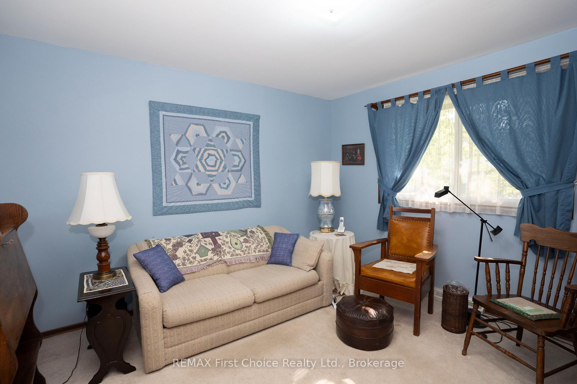 Photo 34 of 160 Whalen Street, Thunder Bay, Grandview — HOMEH