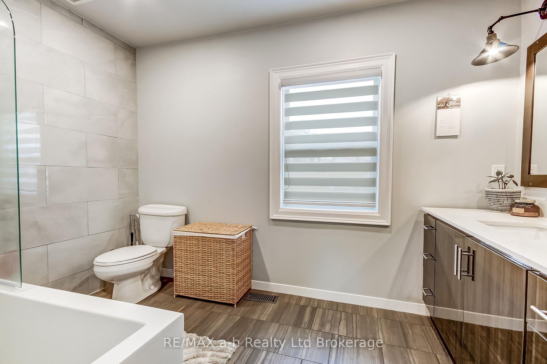 Photo 14 of 2237 Pinegrove Road, Norfolk, Pine Grove — HOMEH