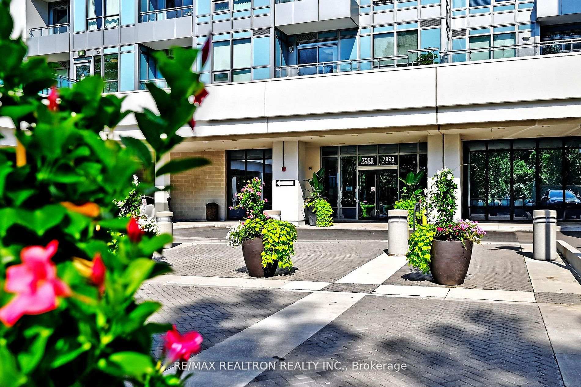Photo 4 of Unit 1122, 7900 Bathurst Street, Vaughan, Beverley Glen — HOMEH