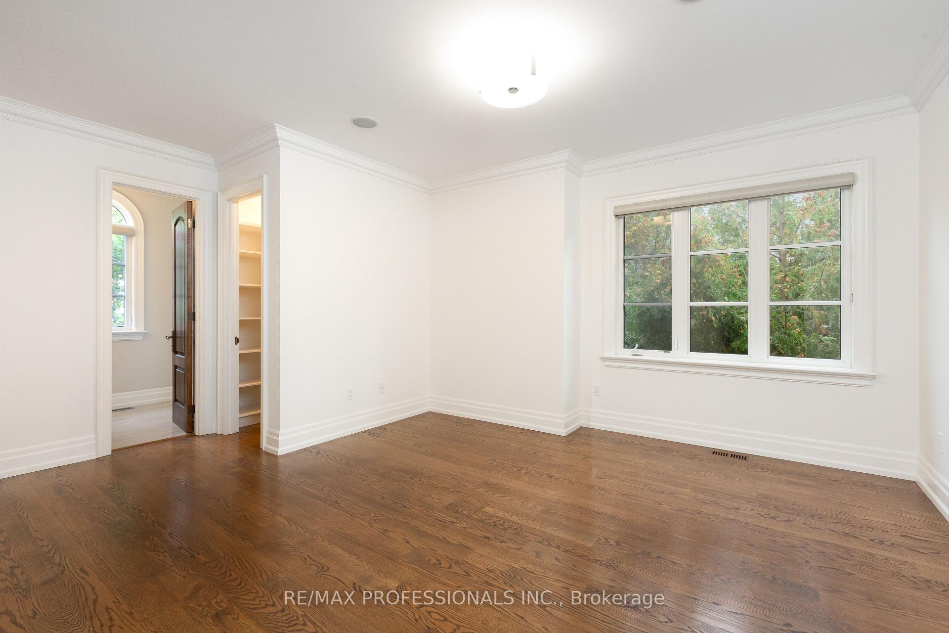 Photo 27 of 191 Edenbridge Drive, Etobicoke, Edenbridge-Humber Valley — HOMEH